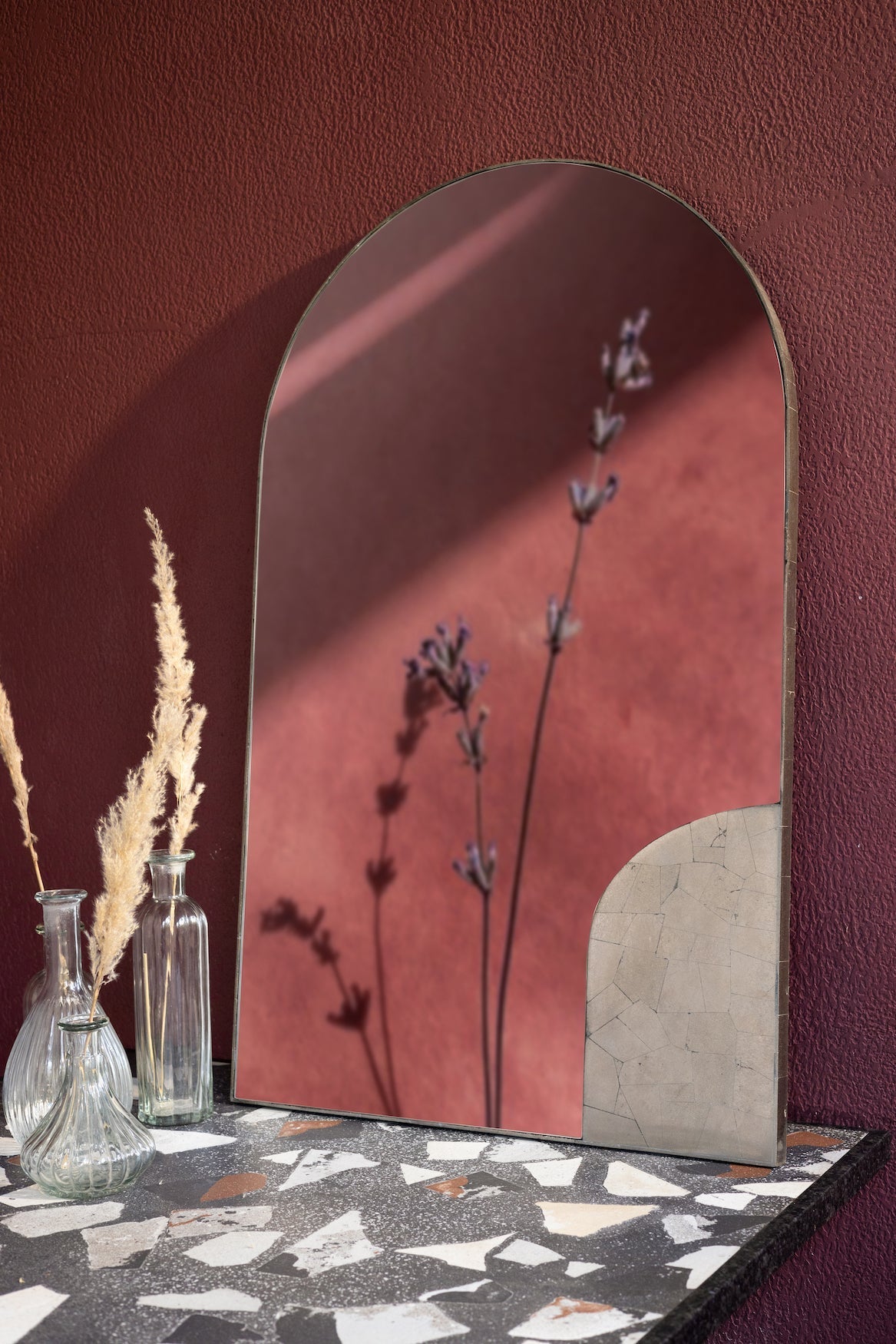 Dumi Mirror