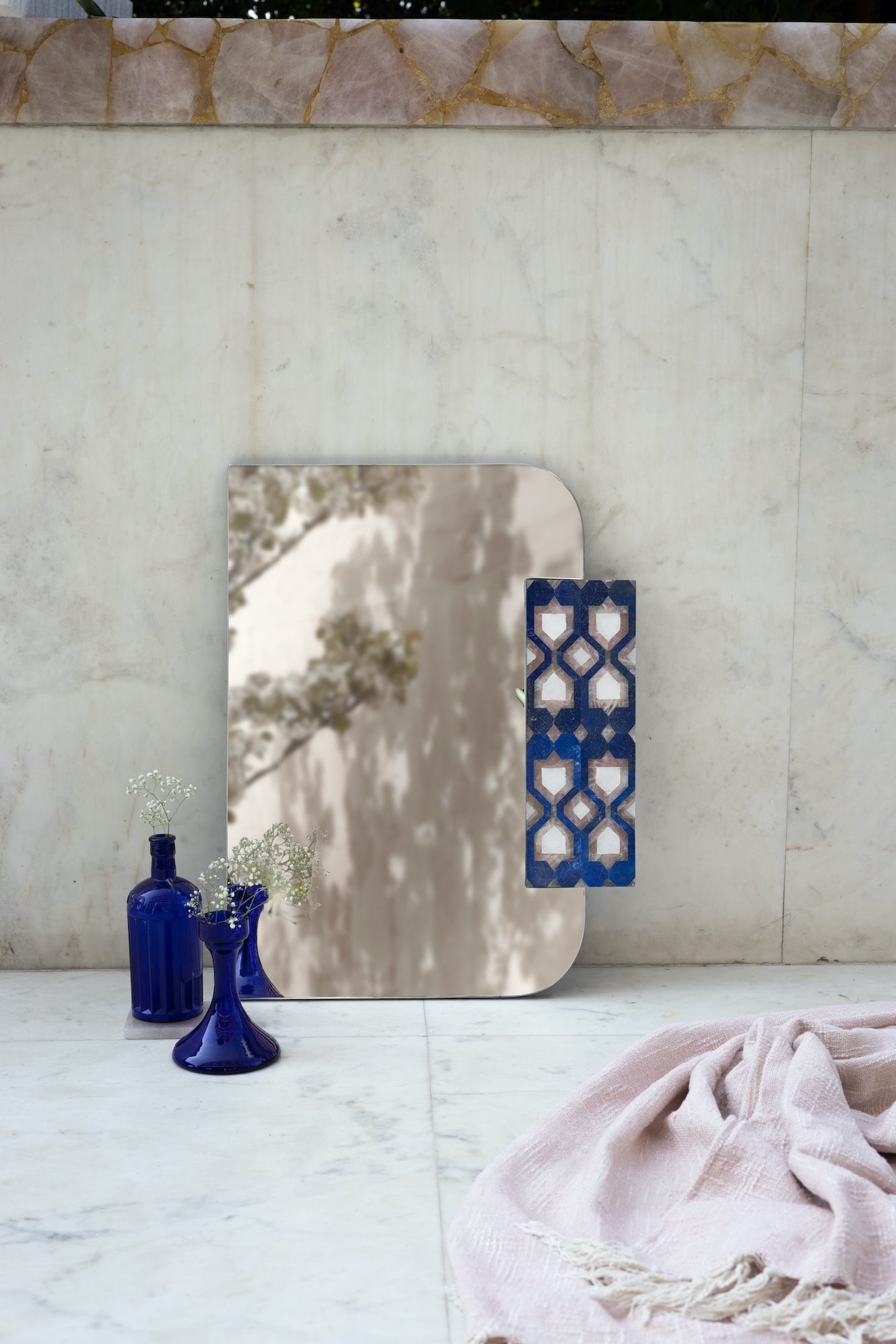 Jaali Mirror