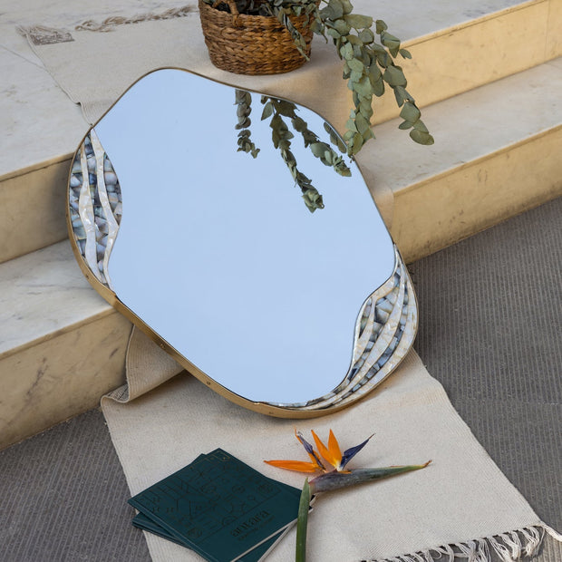 Ora Mirror