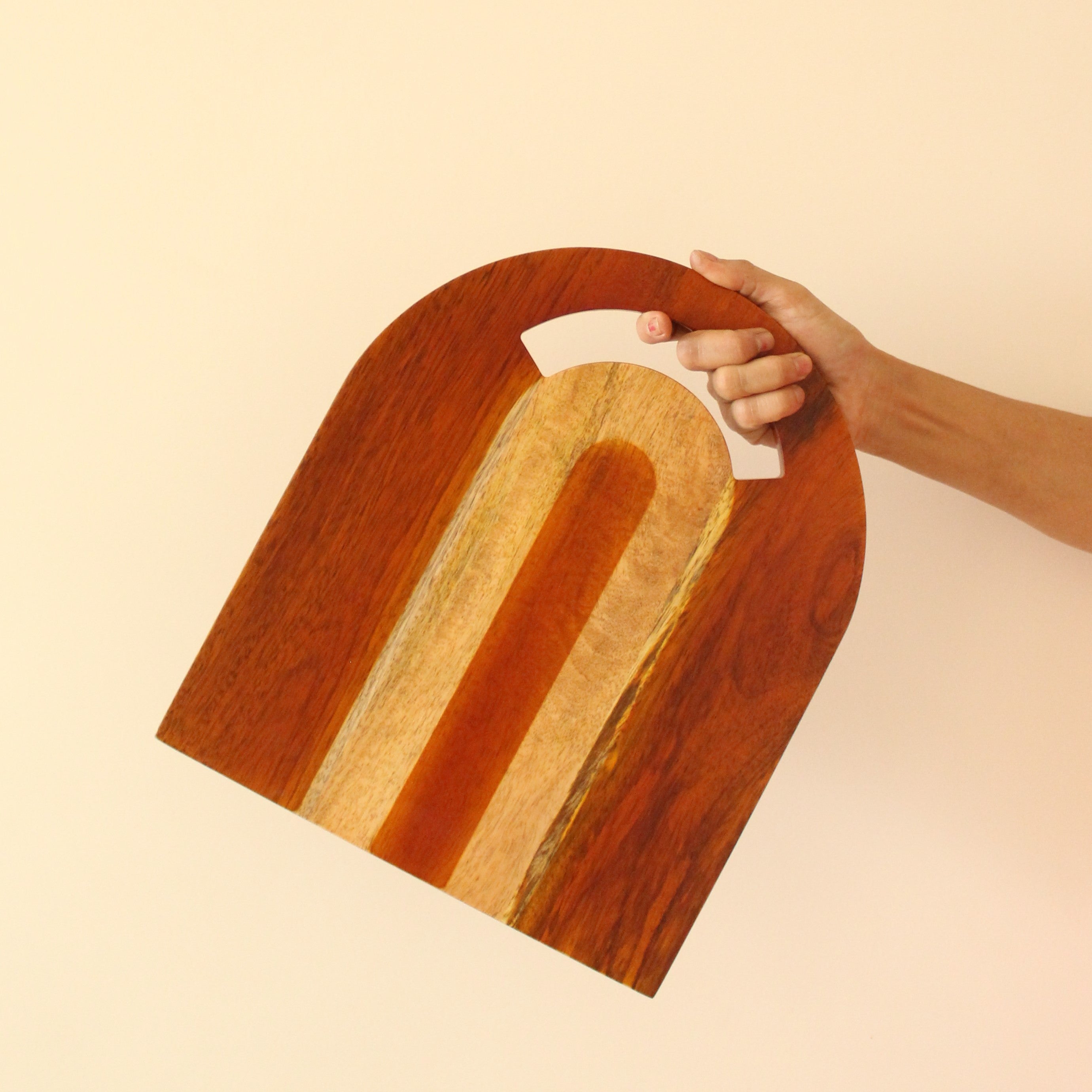 Semi-elongated Platter