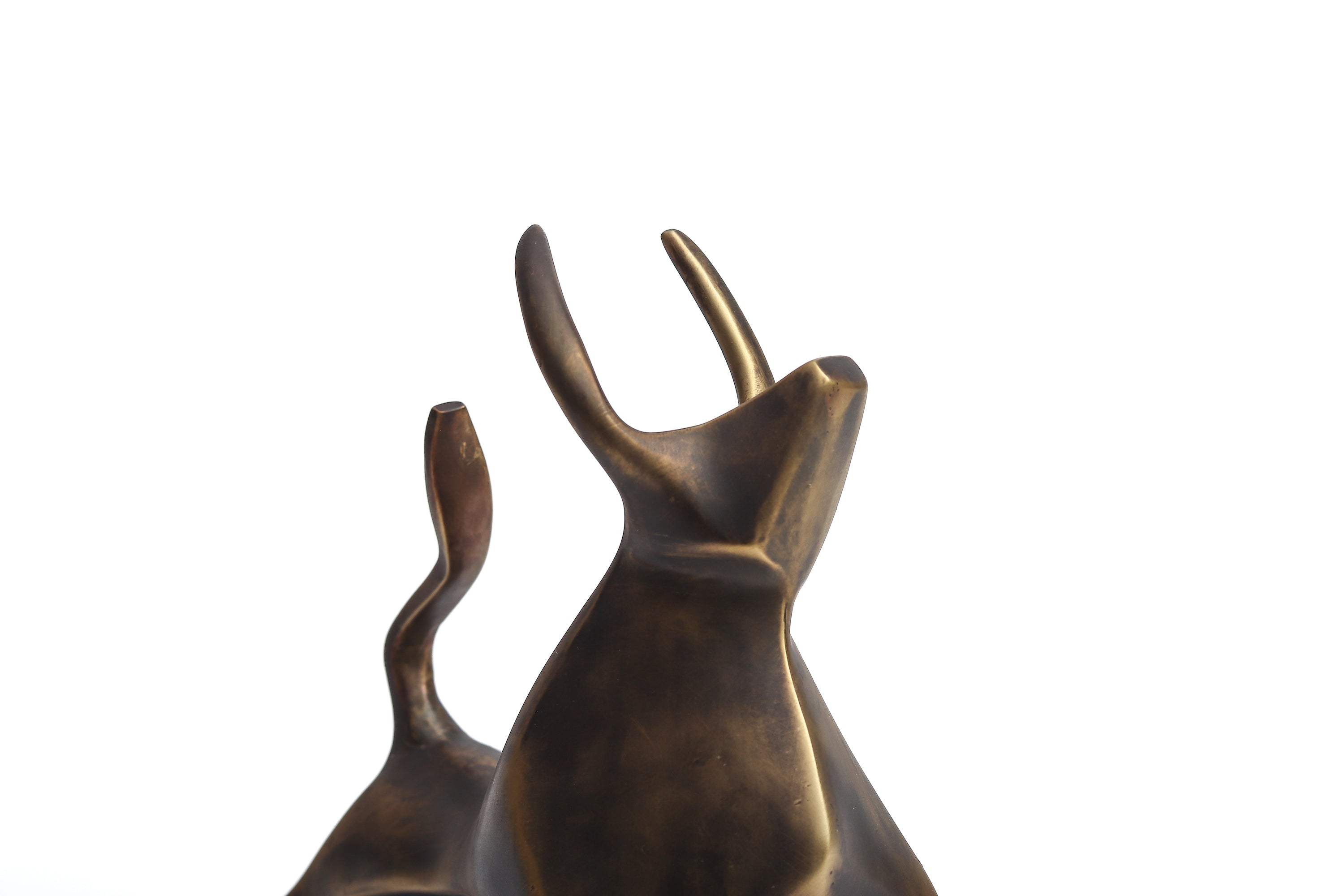Bull - sculpture brass