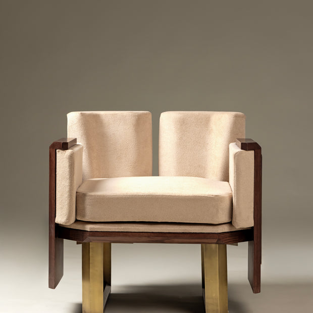 Ashtha Lounge Chair