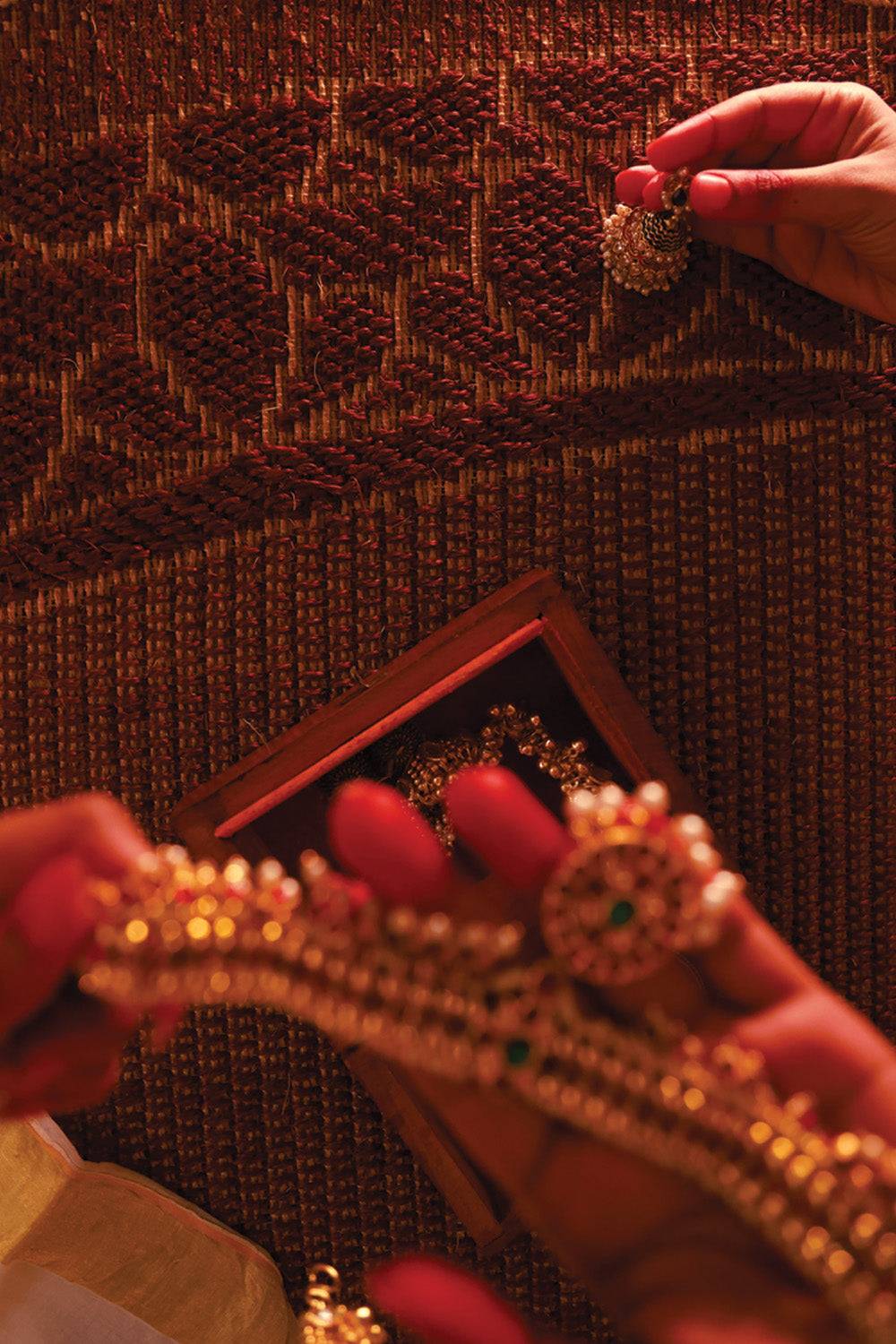 Kavadam   Maroon & Gold Sisal 5x8 feet Rectangle Rug - I MEAN DESIGN