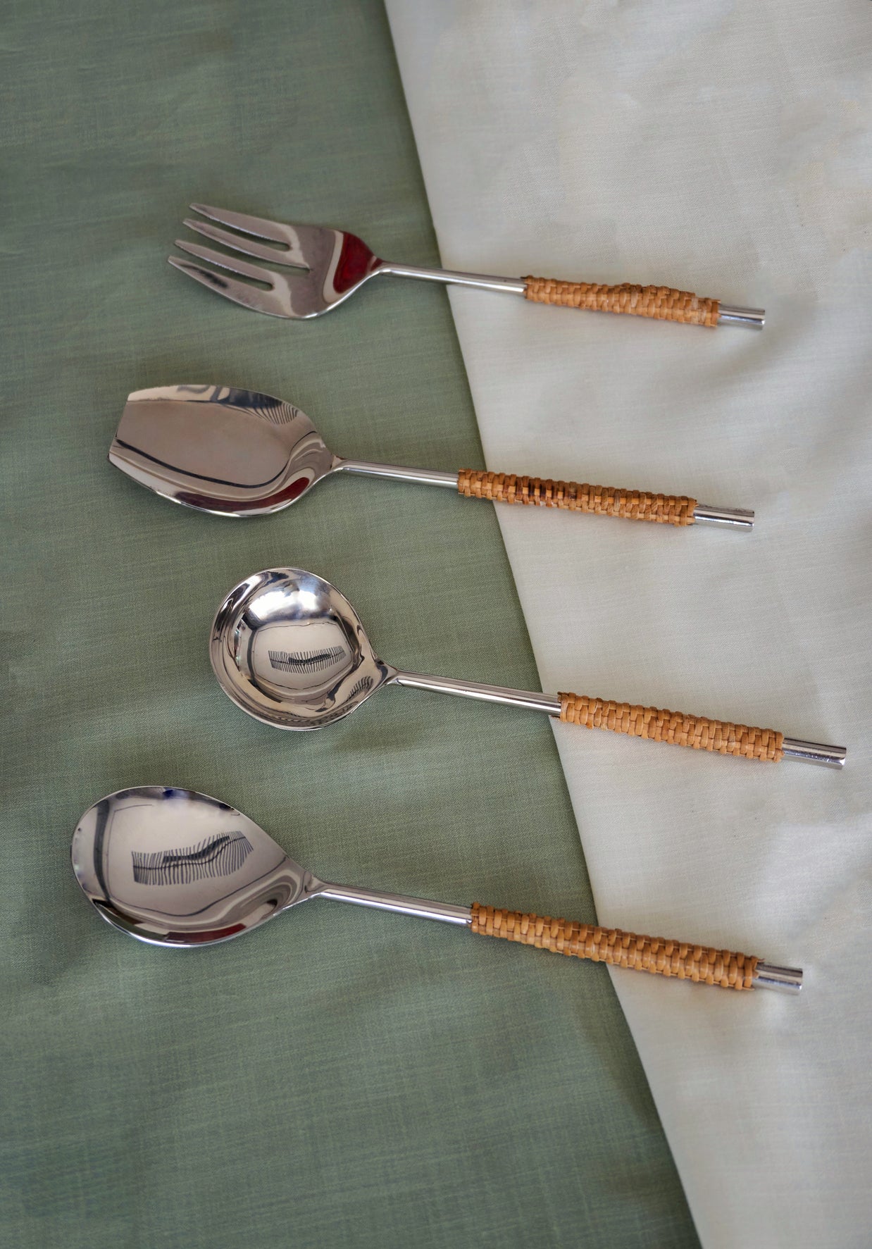 Maison Serving Set