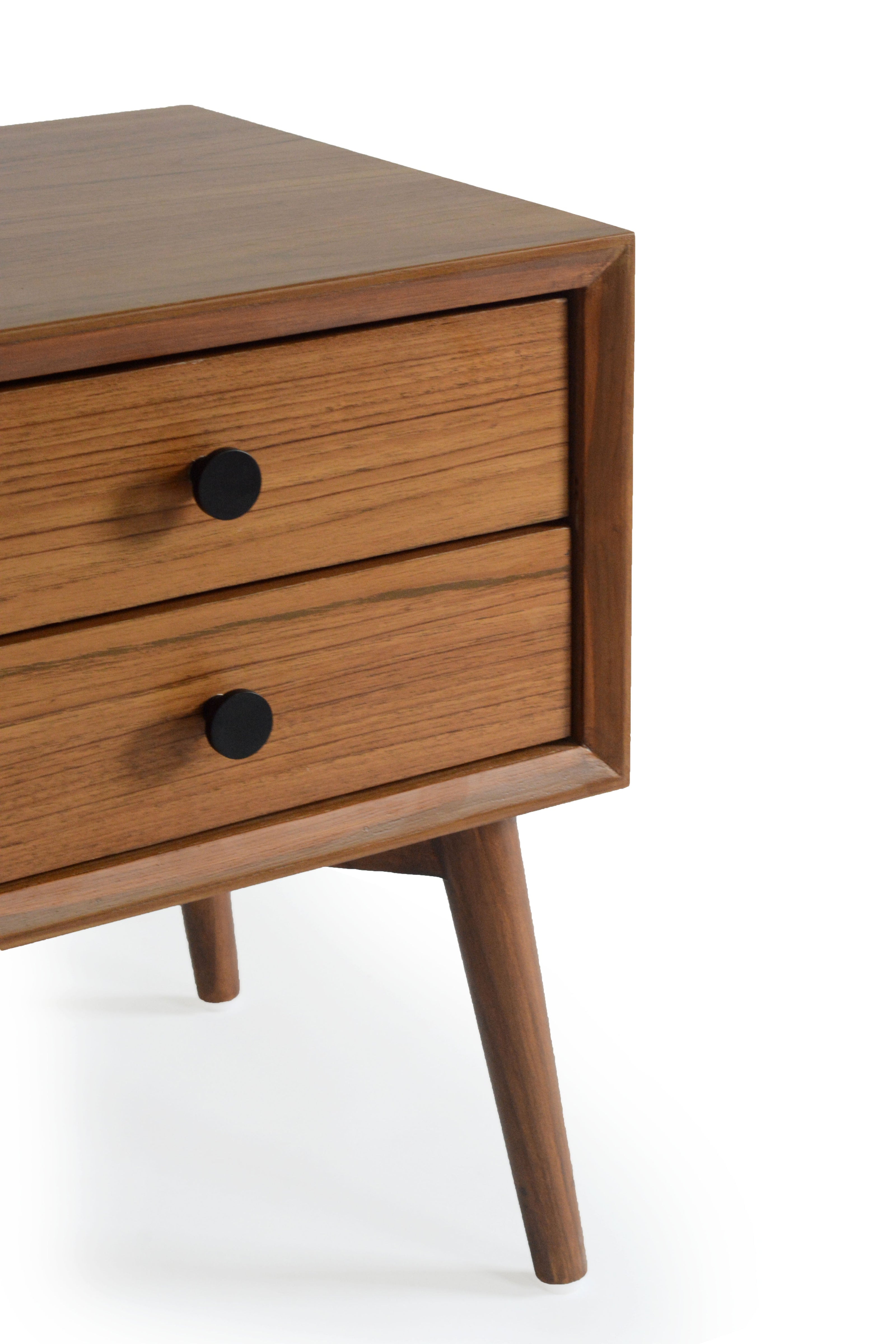 Neo Bedside Table
