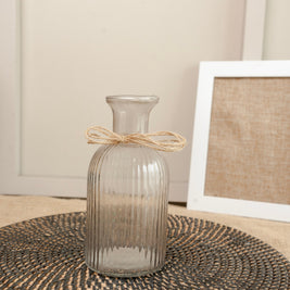 Crystal Bloom Clear Glass Vase with Dried Flowers | Modern Home Décor - https://artecasa.in/