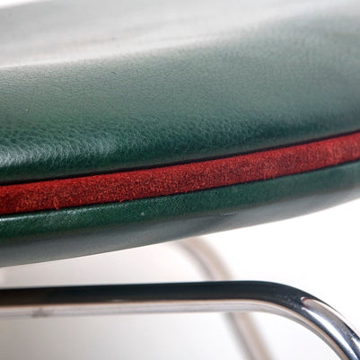 Ostrich Chair