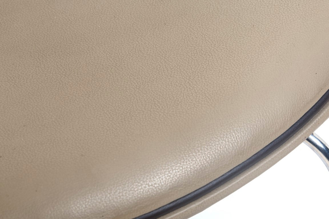 Ostrich Ottoman