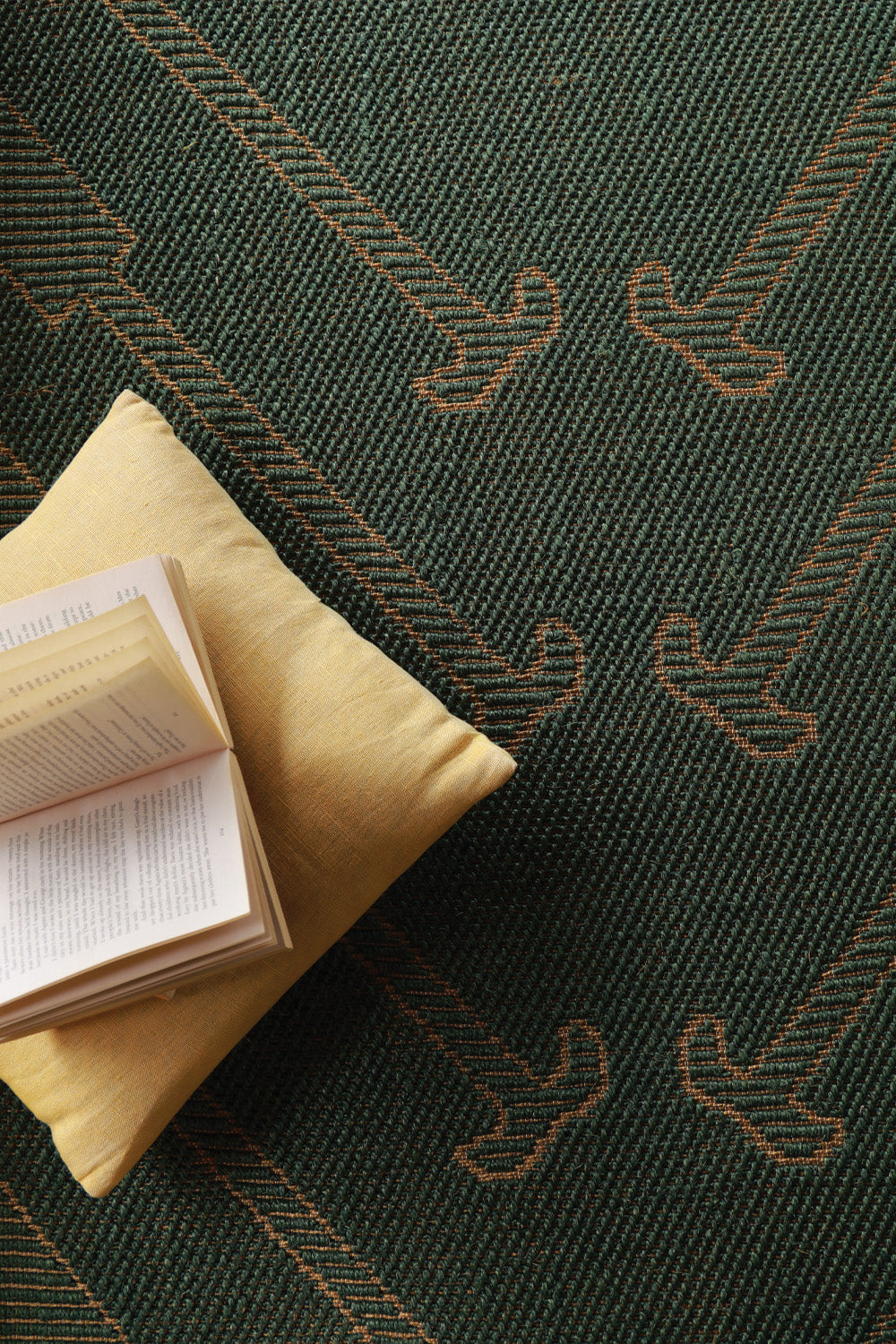 Ottathuzha Green & Gold Sisal 6x9 feet Rectangle Rug - I MEAN DESIGN