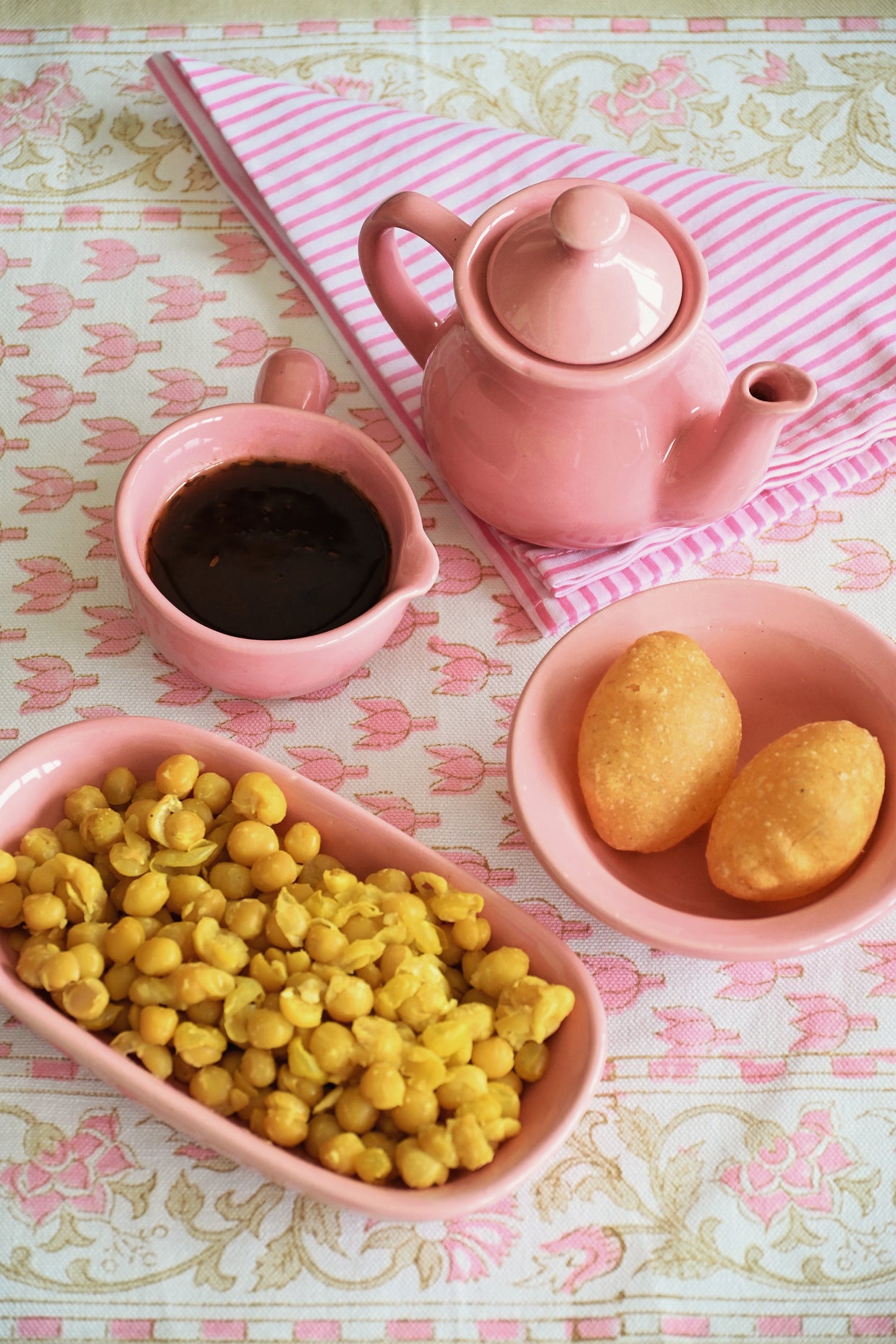 Pink Pantry Serving Set (4-Piece Set)
