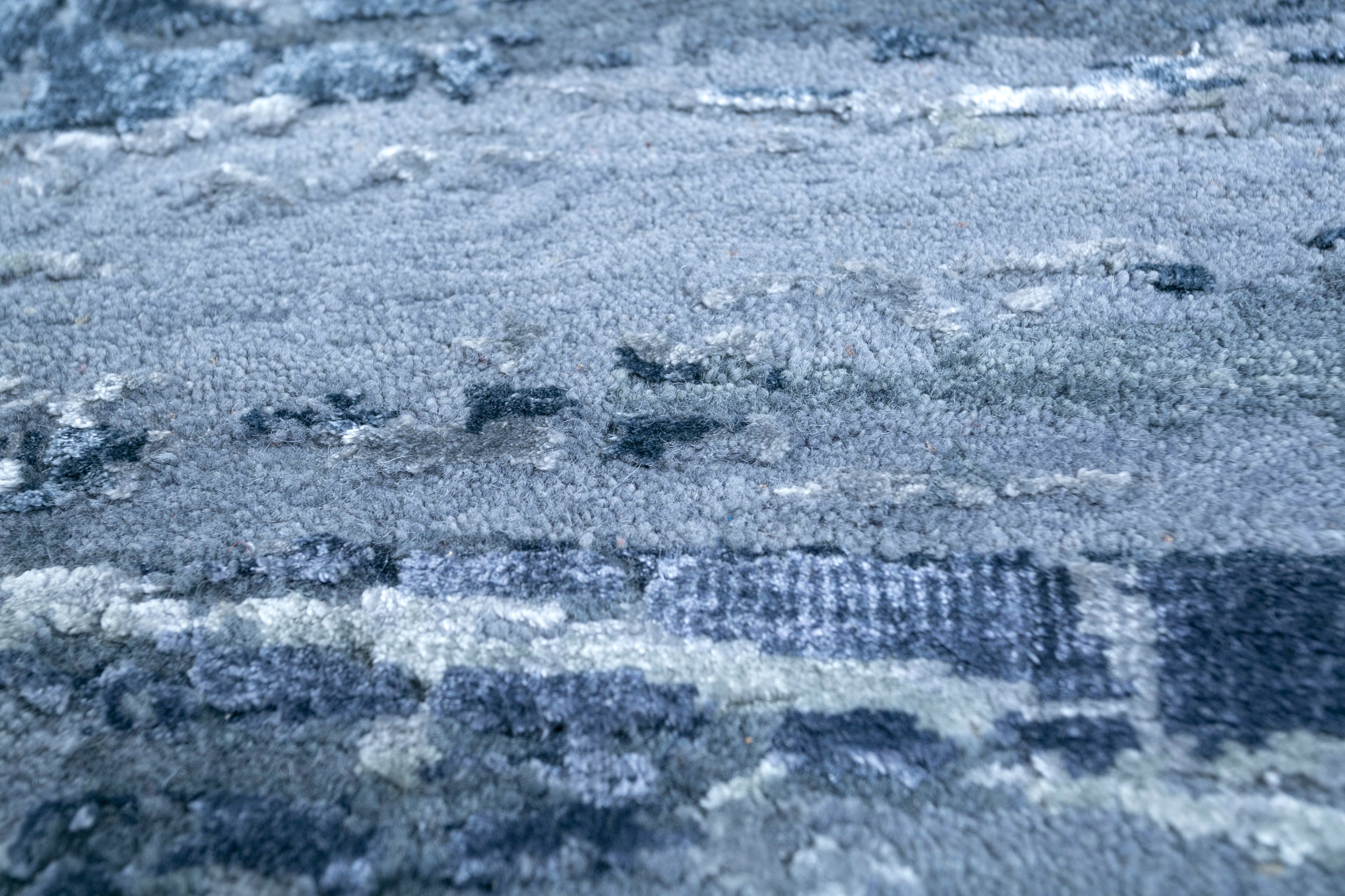 Carpet For Living room 2x3 Feet Grey and Black Wool and Bamboo Silk Rectangle Abstract Rug