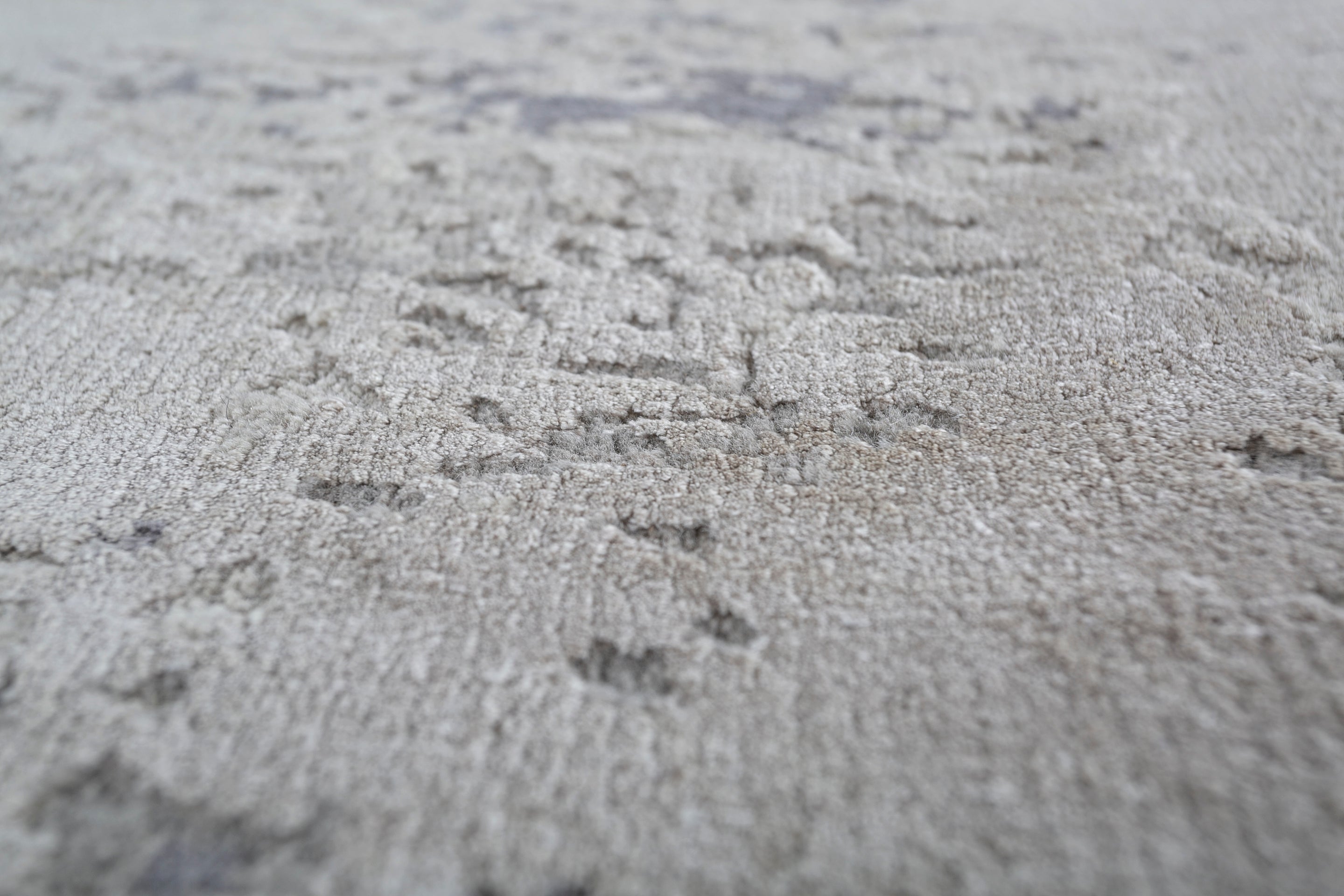 Carpet For Living room 2x3 Feet Grey and Black Wool and Silk Rectangle Abstract Rug