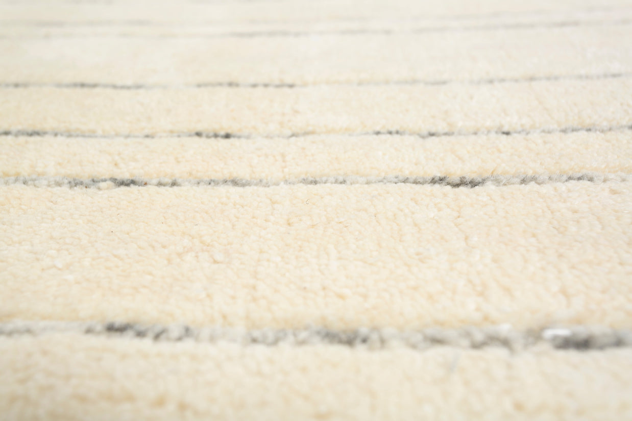 Carpet For Living room 8x10 Feet Ivory Wool and Tencil Rectangle solid Rug