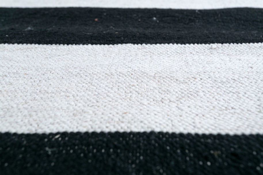 Carpet For Living room 9X12 Feet Grey And Black Wool Rectangle Geometric And Stripes Rug - I MEAN DESIGN