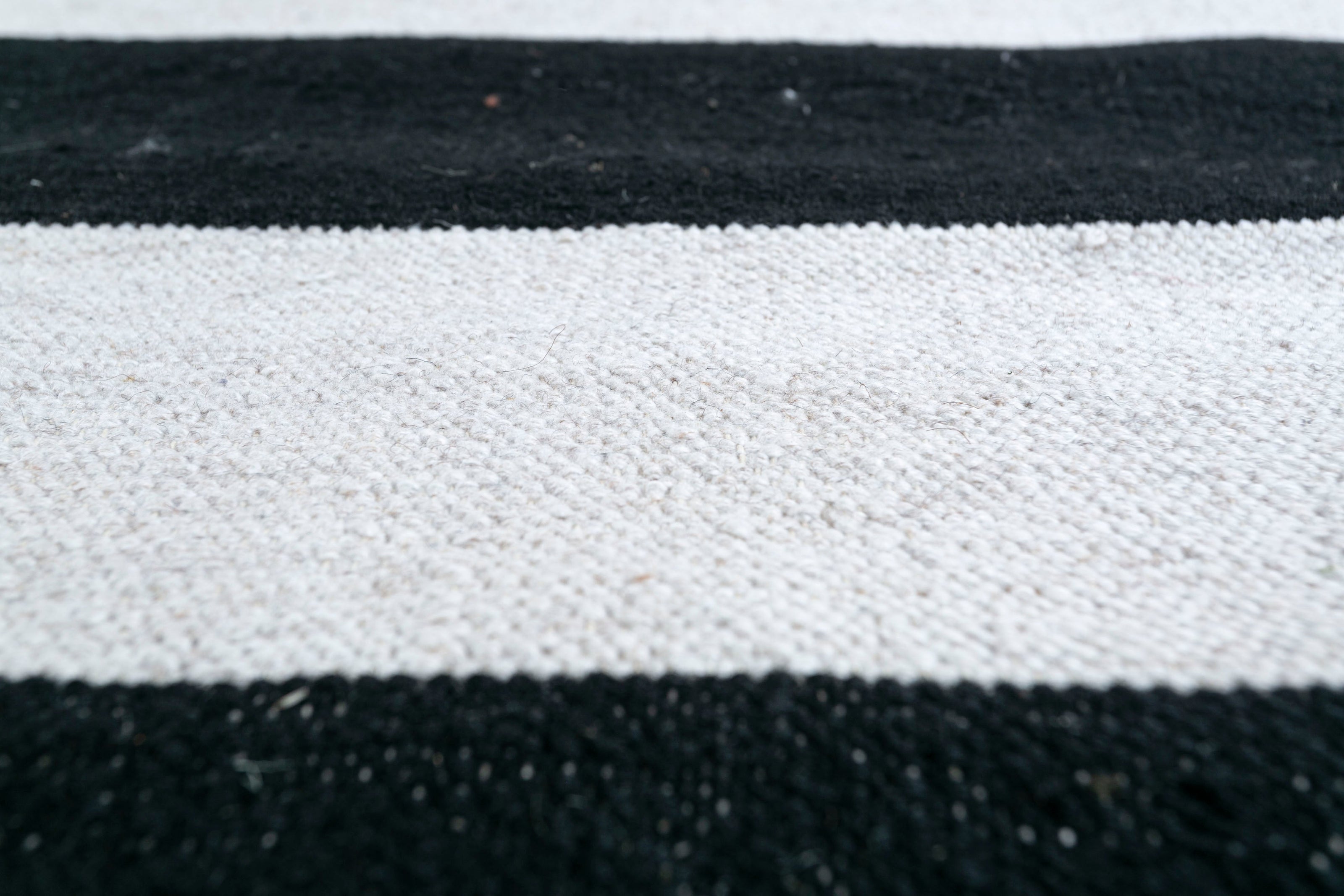 Carpet For Living room 9X12 Feet Grey And Black Wool Rectangle Geometric And Stripes Rug - I MEAN DESIGN