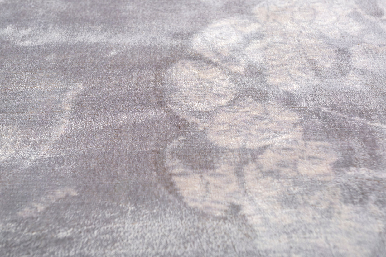 Carpet For Living room 5X8 Feet Grey And Black Viscose Rectangle Floral And Tropical Rug