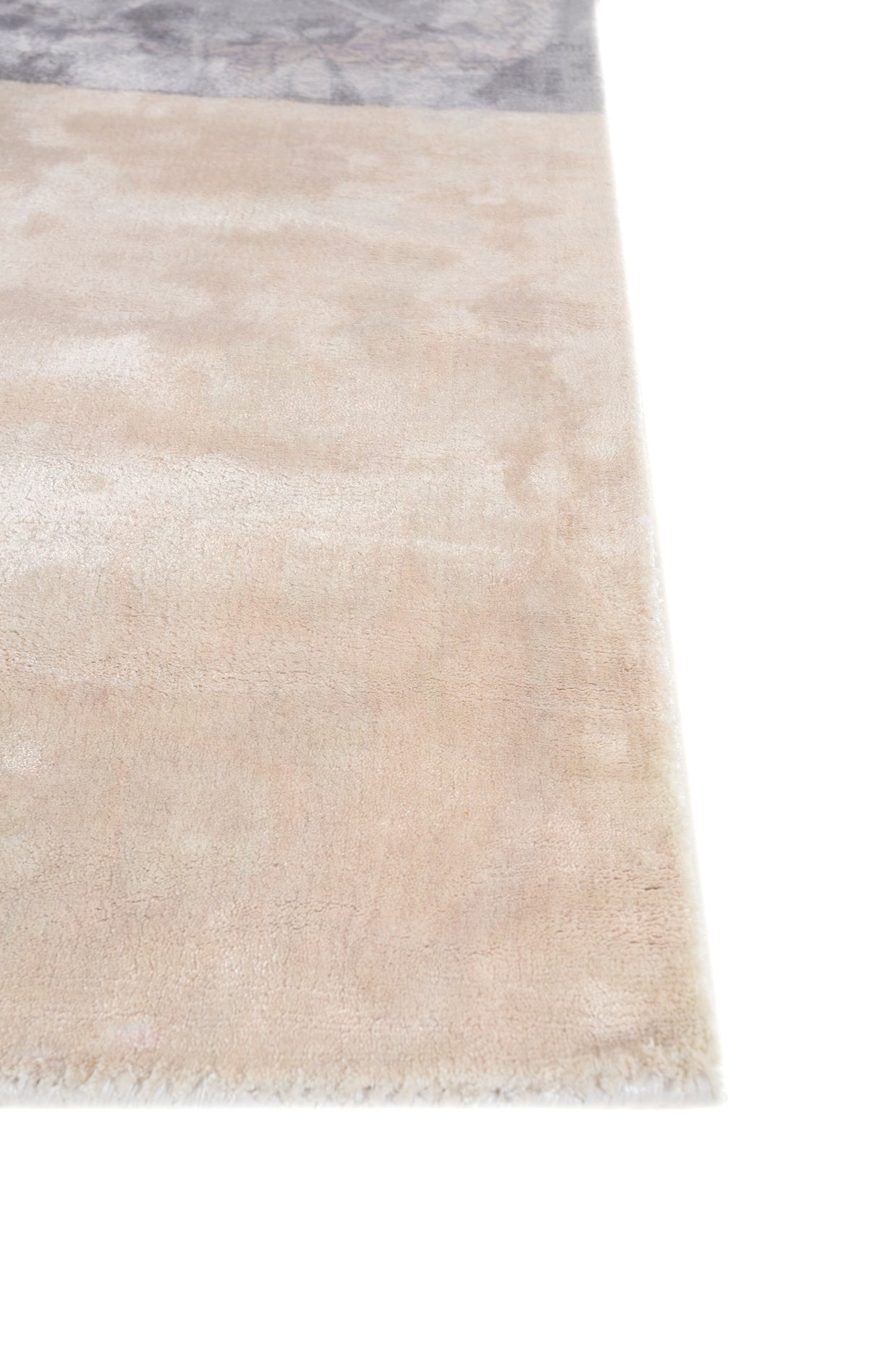 Carpet For Living room 5X8 Feet Grey And Black Viscose Rectangle Floral And Tropical Rug