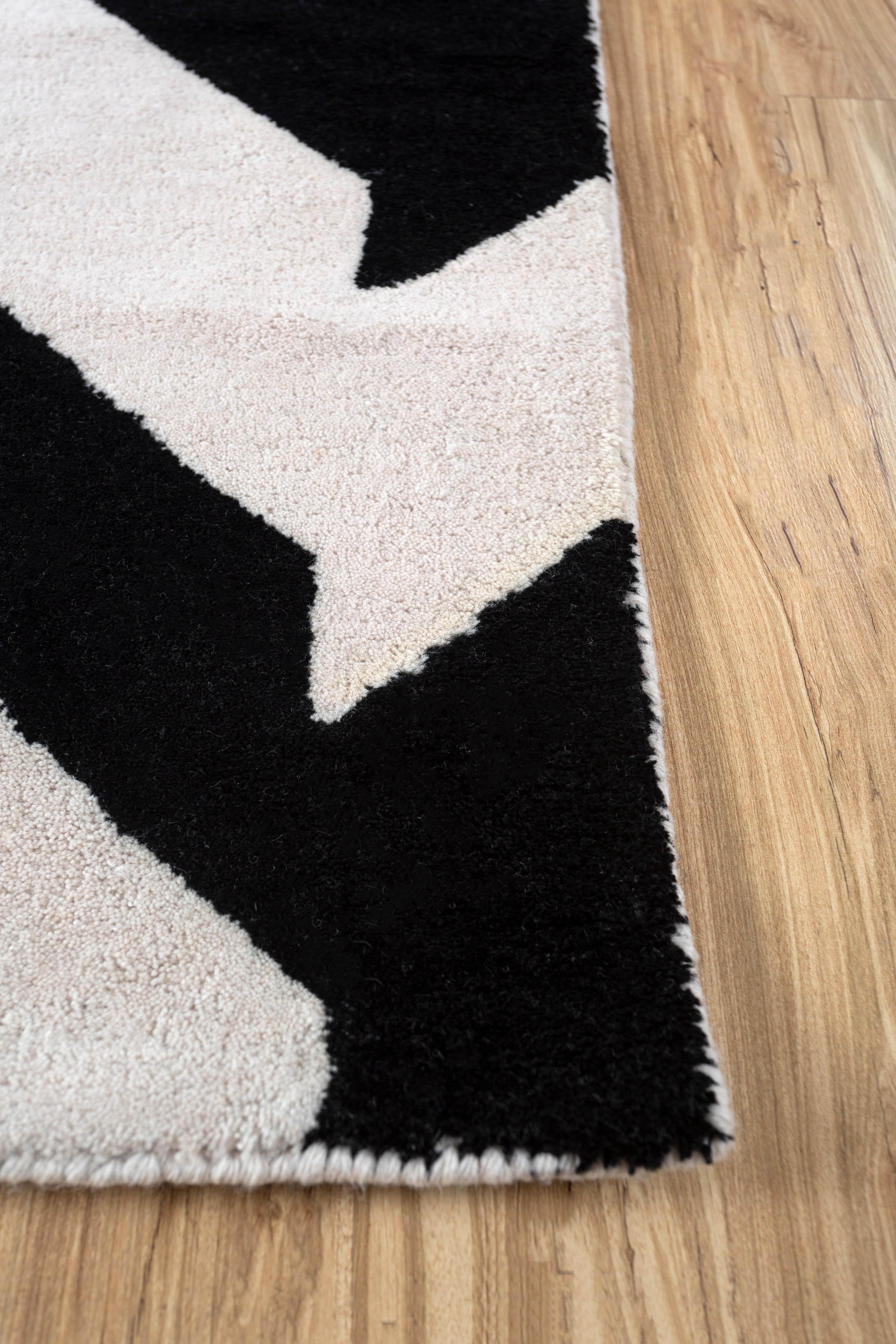 Carpet For Living room 4'11x7'10 Feet Ivory Wool Rectangle Abstract Rug