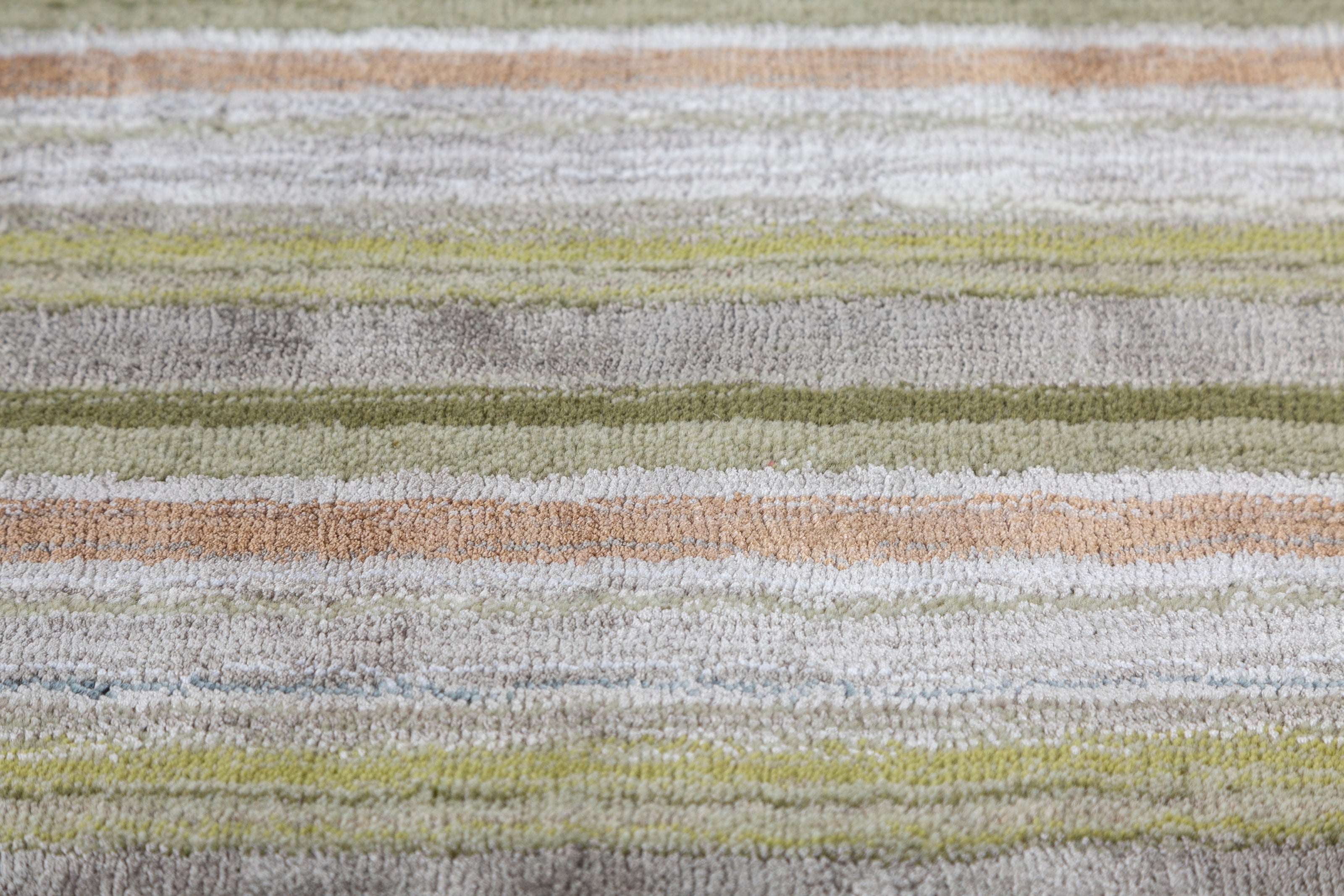 Carpet For Living room 6X9 Feet Green Wool & Viscose Rectangle Solid Rug