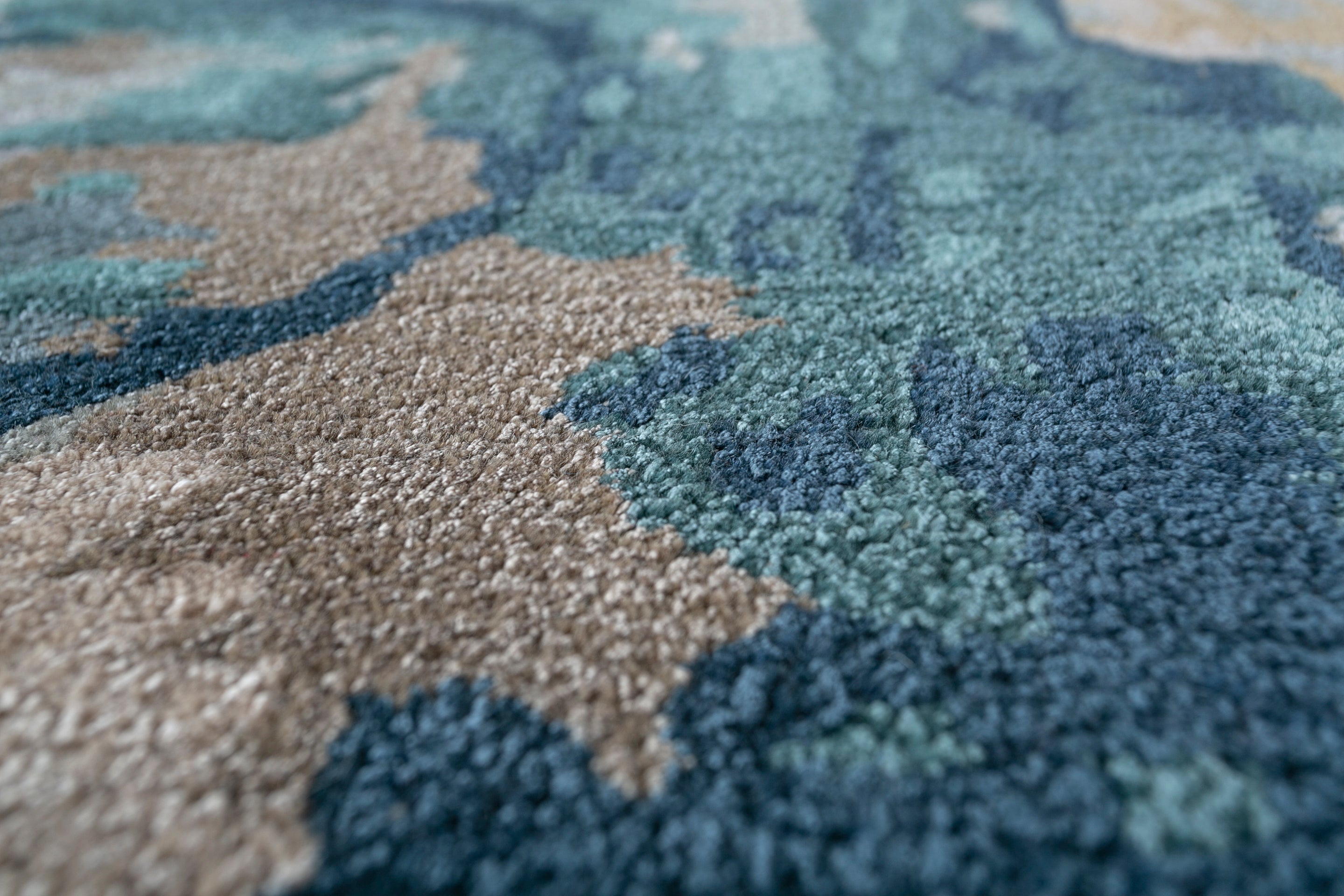 Carpet For Living room 4x6 Feet Ivory Wool and Viscose Rectangle Abstract Rug