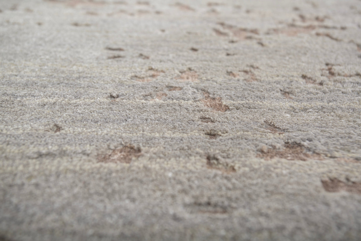 Carpet For Living room 5'6X8 Feet Grey and Black Wool and Bamboo Silk Rectangle geometric and stripes Rug