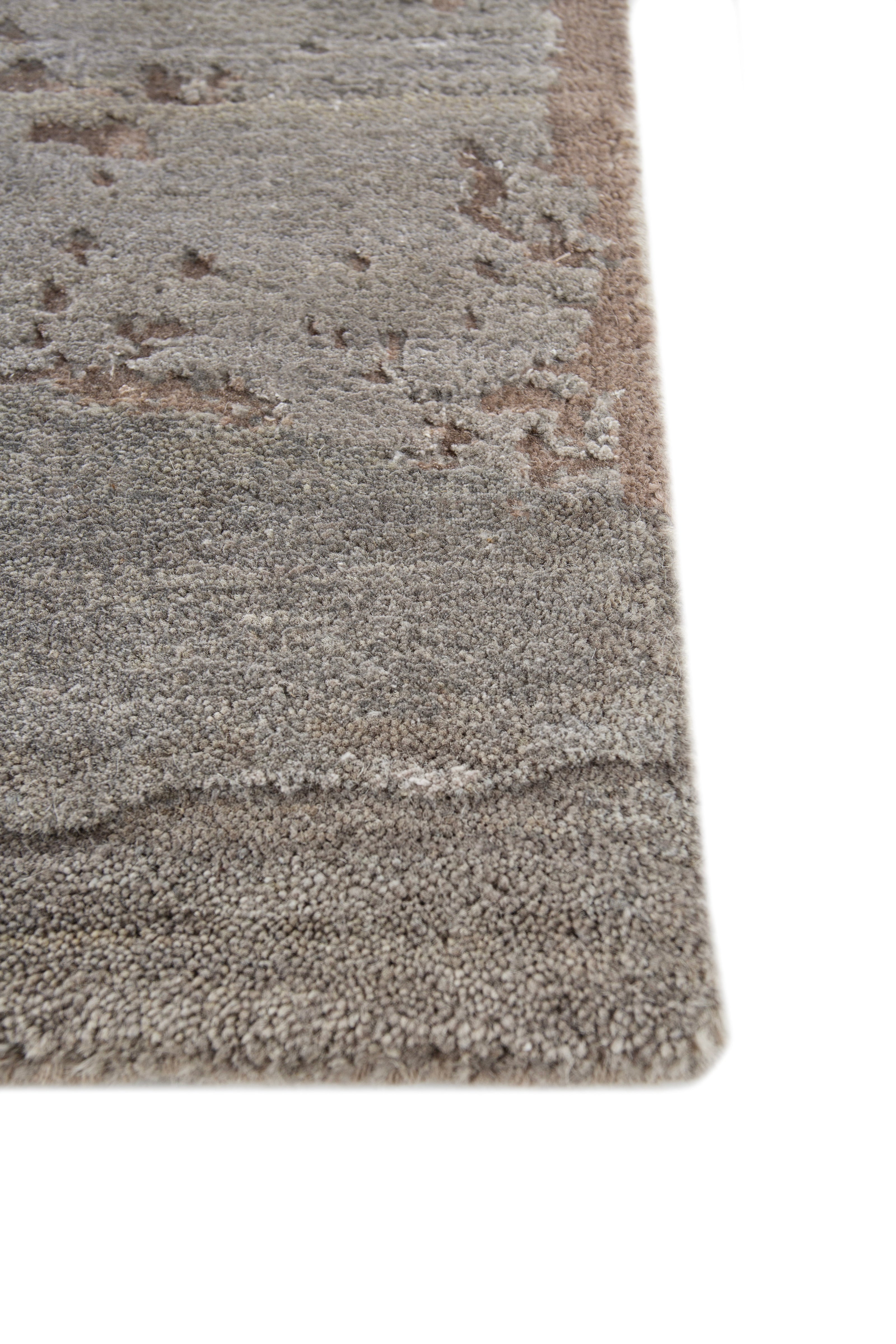 Carpet For Living room 5'6X8 Feet Grey and Black Wool and Bamboo Silk Rectangle geometric and stripes Rug