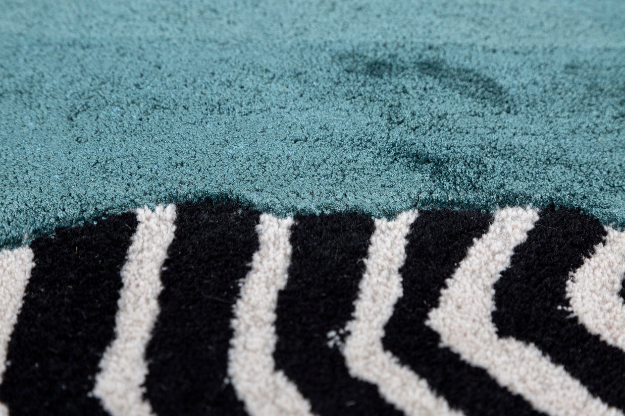 Carpet For Living room 6x9 Feet Grey and Black Wool and Viscose Rectangle Abstract Rug