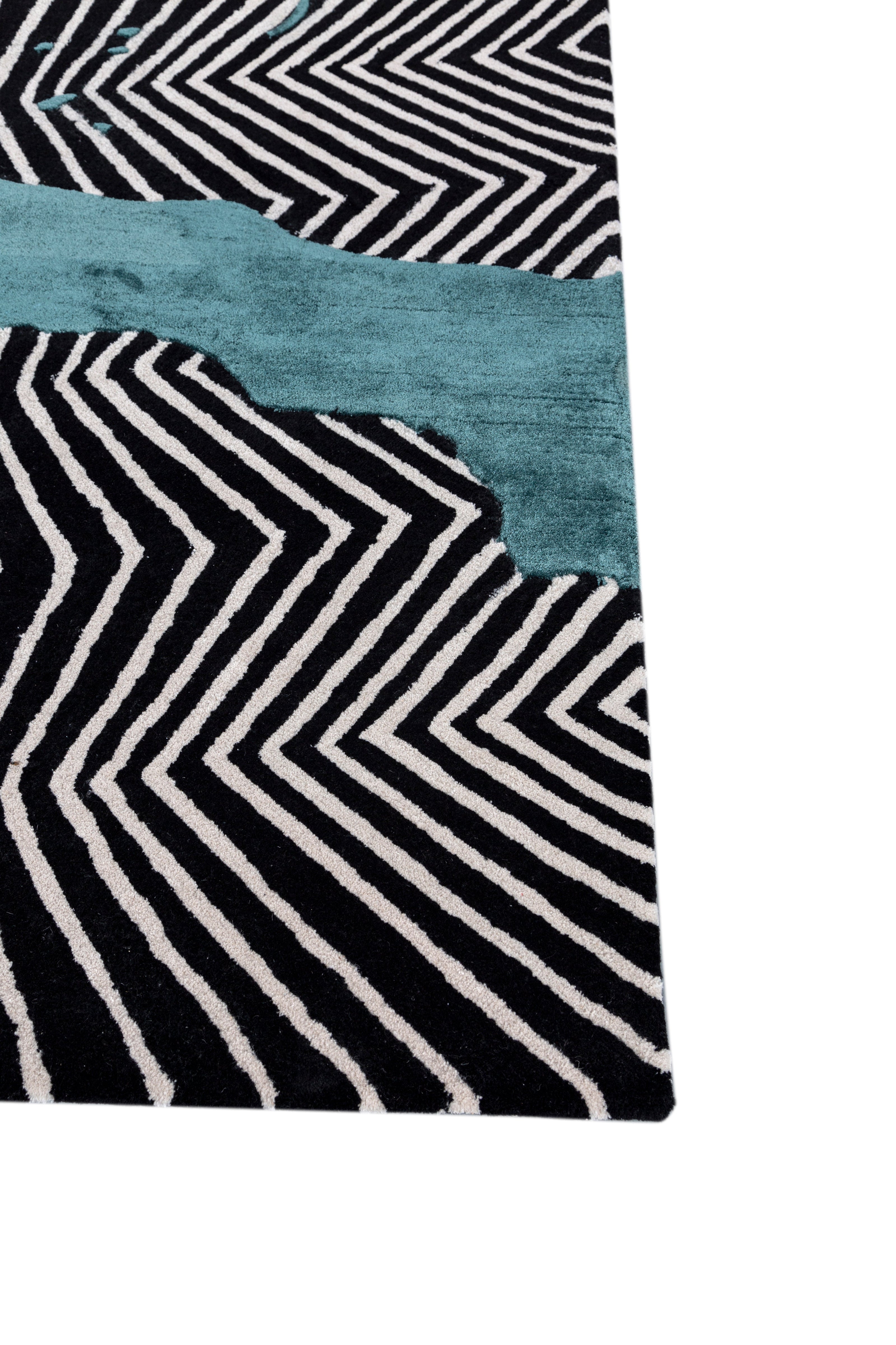 Carpet For Living room 6x9 Feet Grey and Black Wool and Viscose Rectangle Abstract Rug