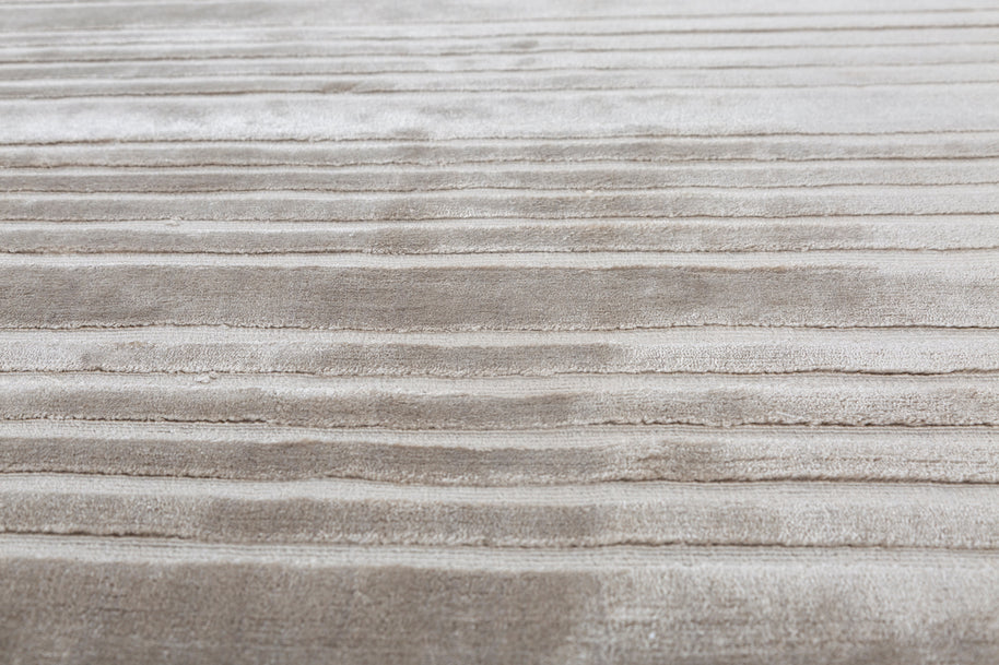 Carpet For Living room 6X9 Feet Grey And Black Viscose Rectangle Solid Rug - I MEAN DESIGN