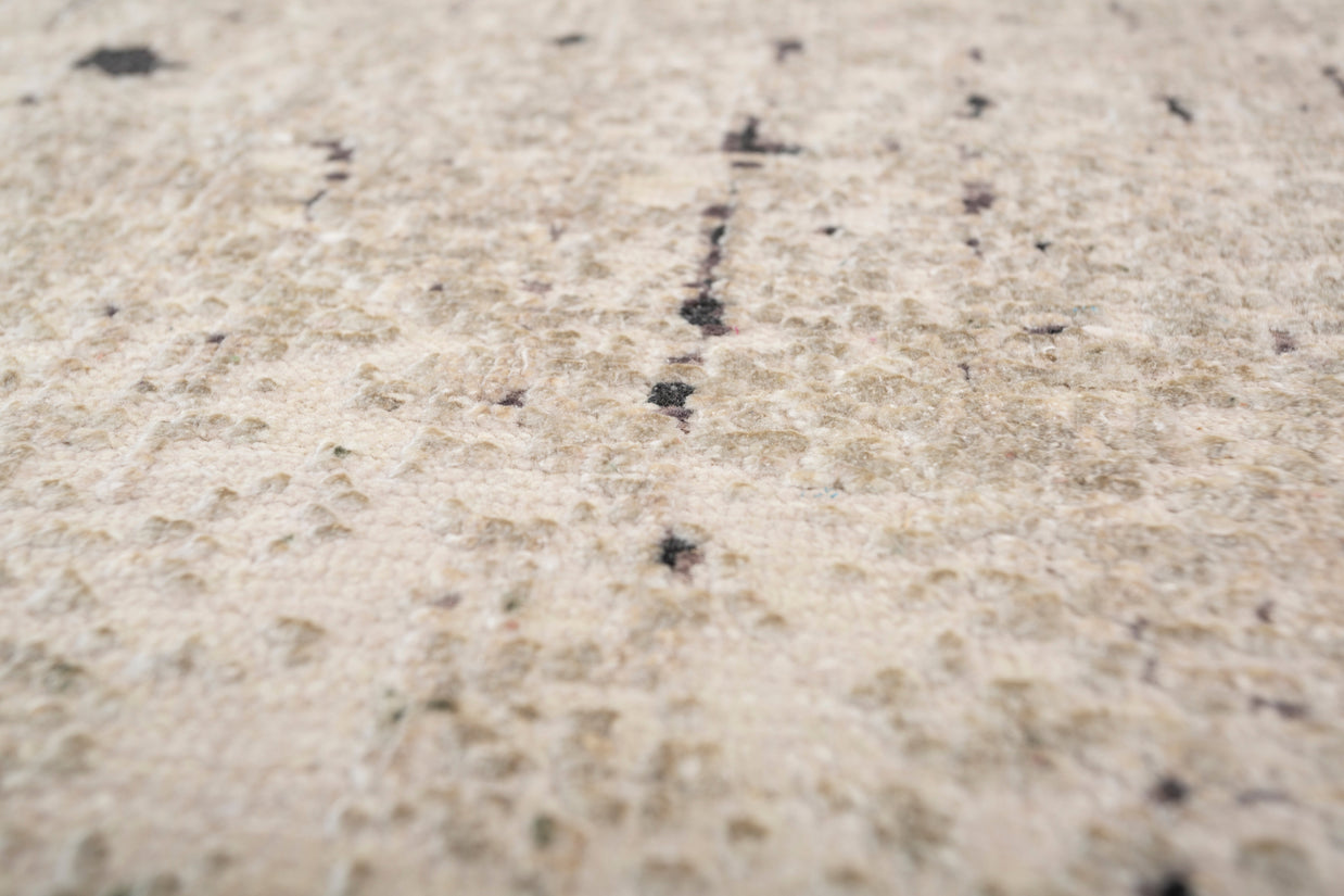 Carpet For Living room 4X6 Feet Ivory Wool and Silk Rectangle Abstract Rug