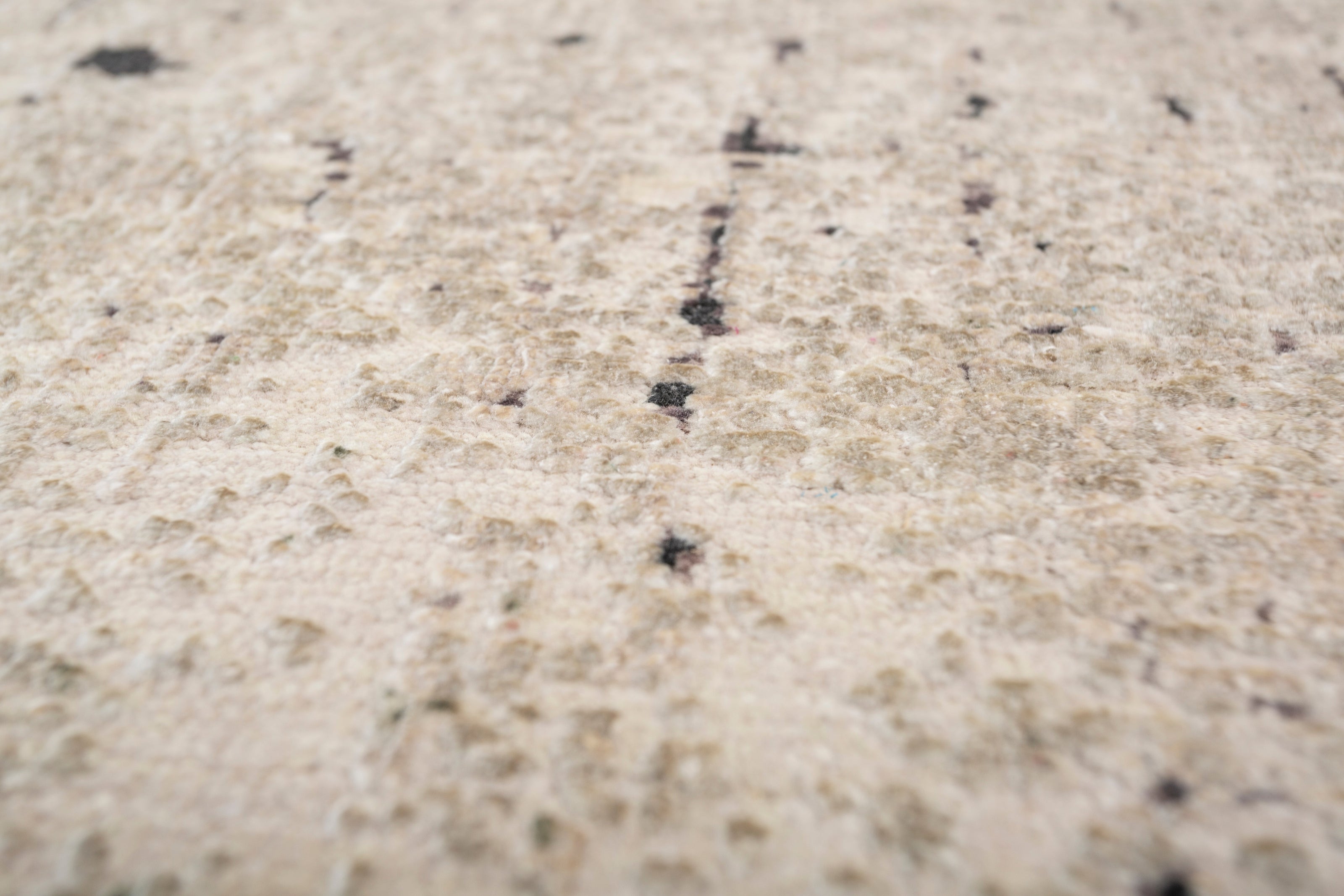 Carpet For Living room 4X6 Feet Ivory Wool and Silk Rectangle Abstract Rug