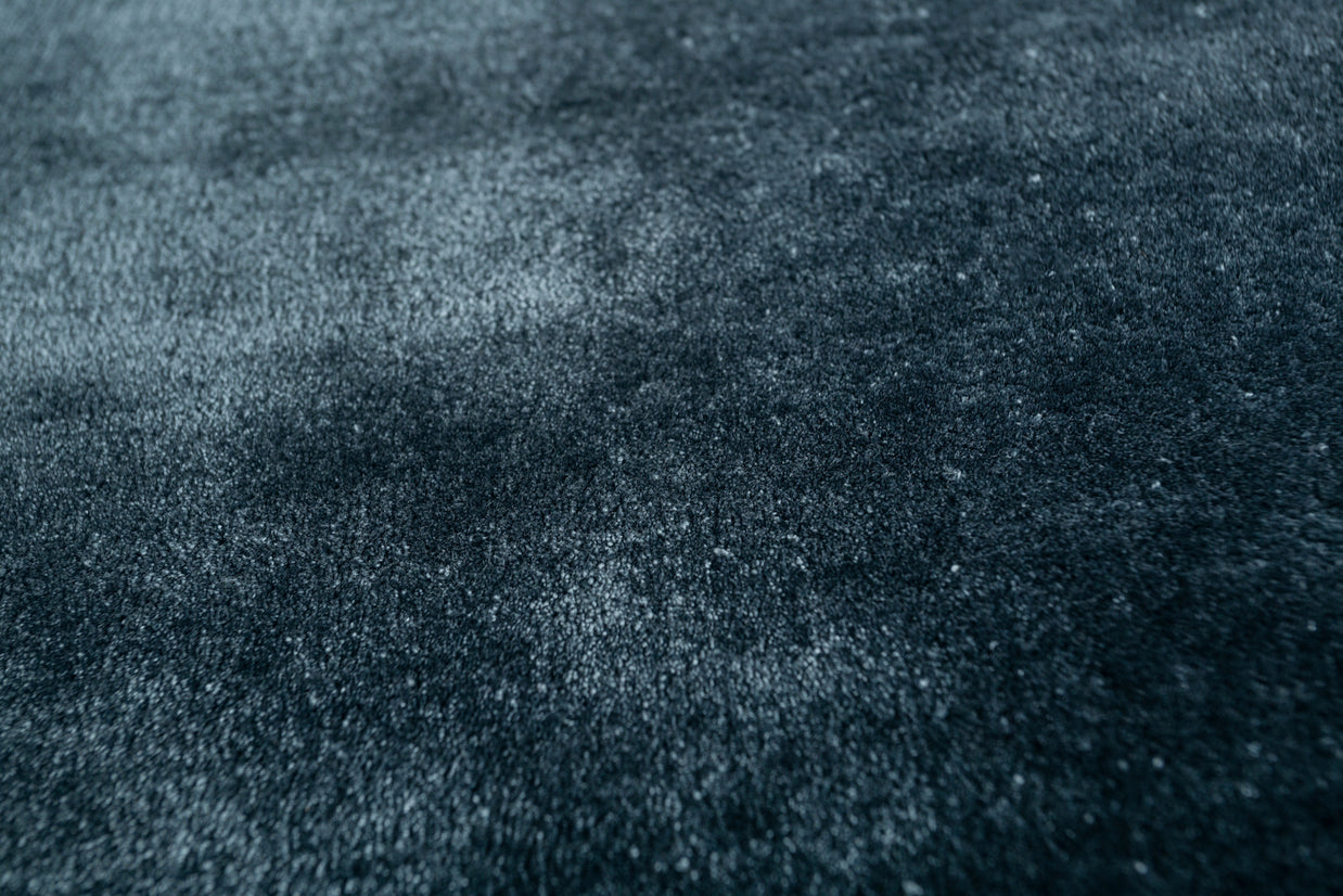 Carpet For Living room 4X6 Feet Blue Viscose Rectangle Solid Rug