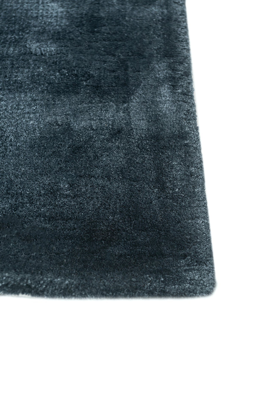 Carpet For Living room 4X6 Feet Blue Viscose Rectangle Solid Rug