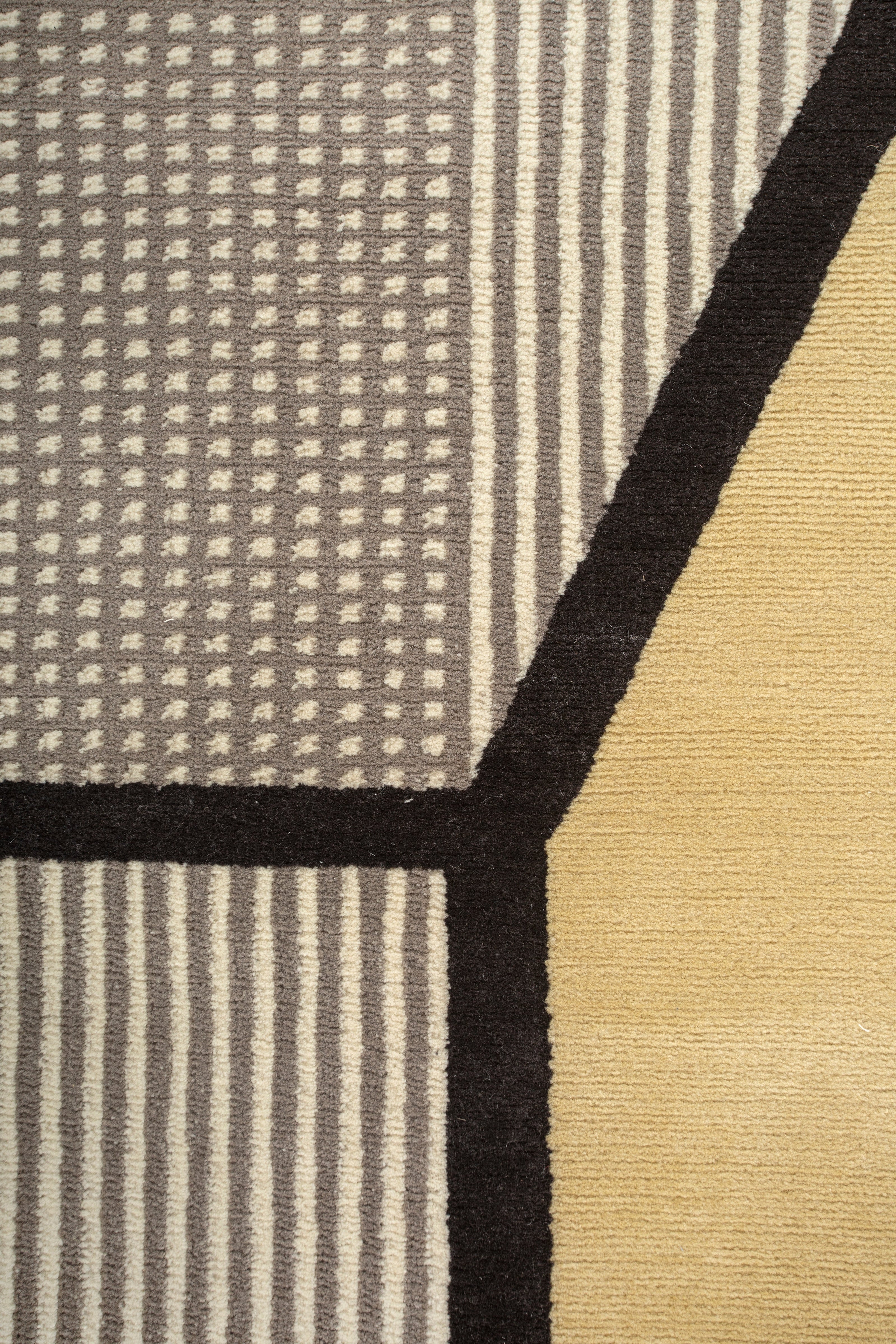 Carpet For Living room 5X8 Feet Ivory Wool Irregular Geometric and Stripes Rug