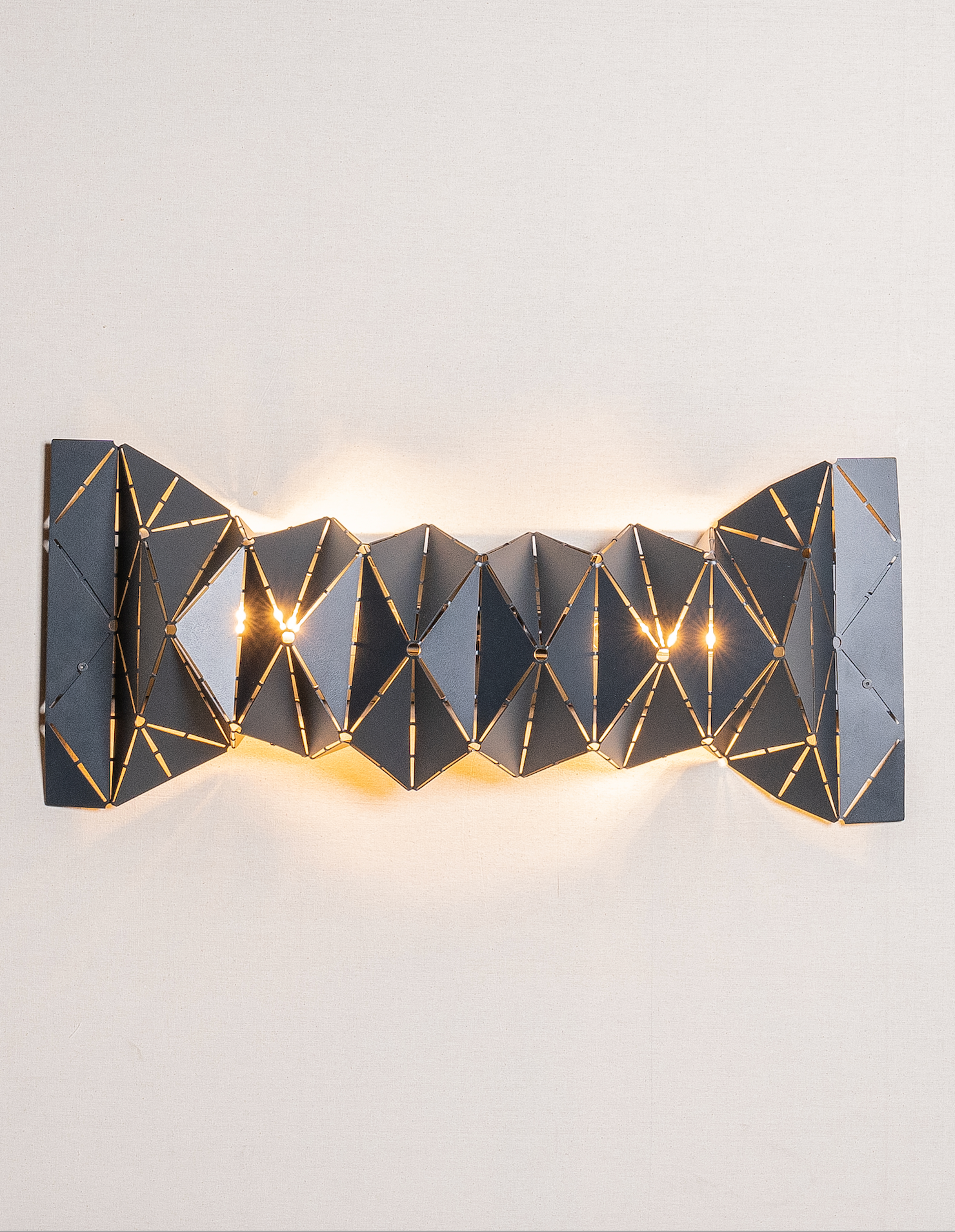 Twizzle Wall Sconce