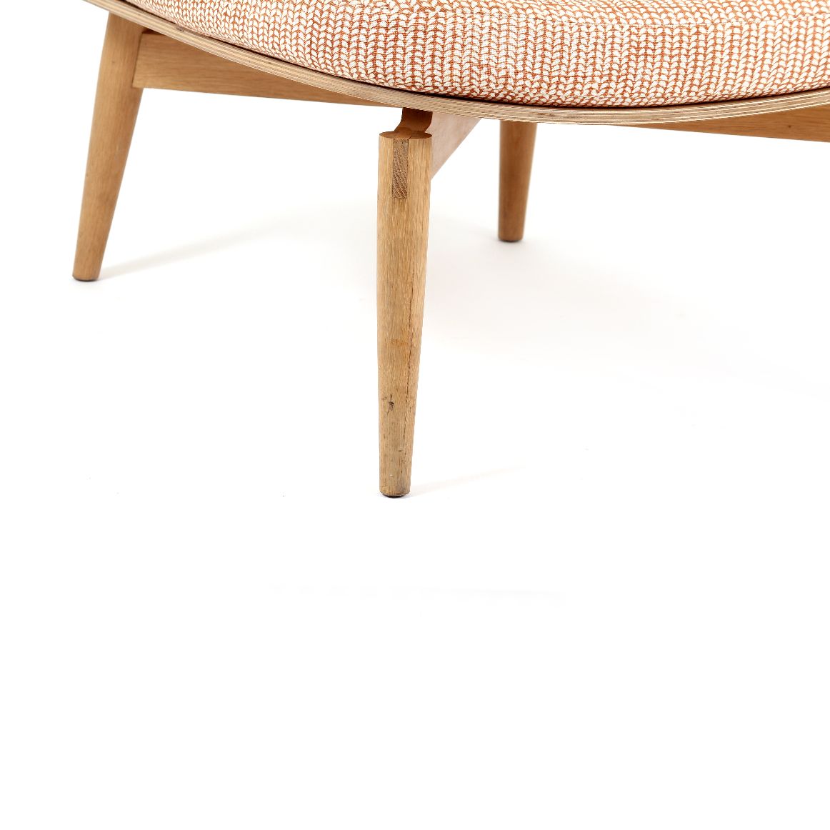 Shelf Single Seater Chair - I MEAN DESIGN