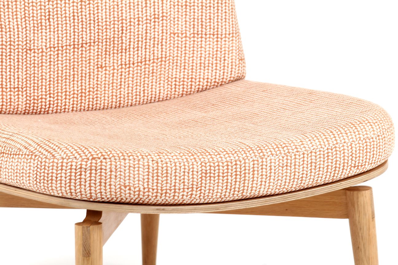 Shelf Single Seater Chair