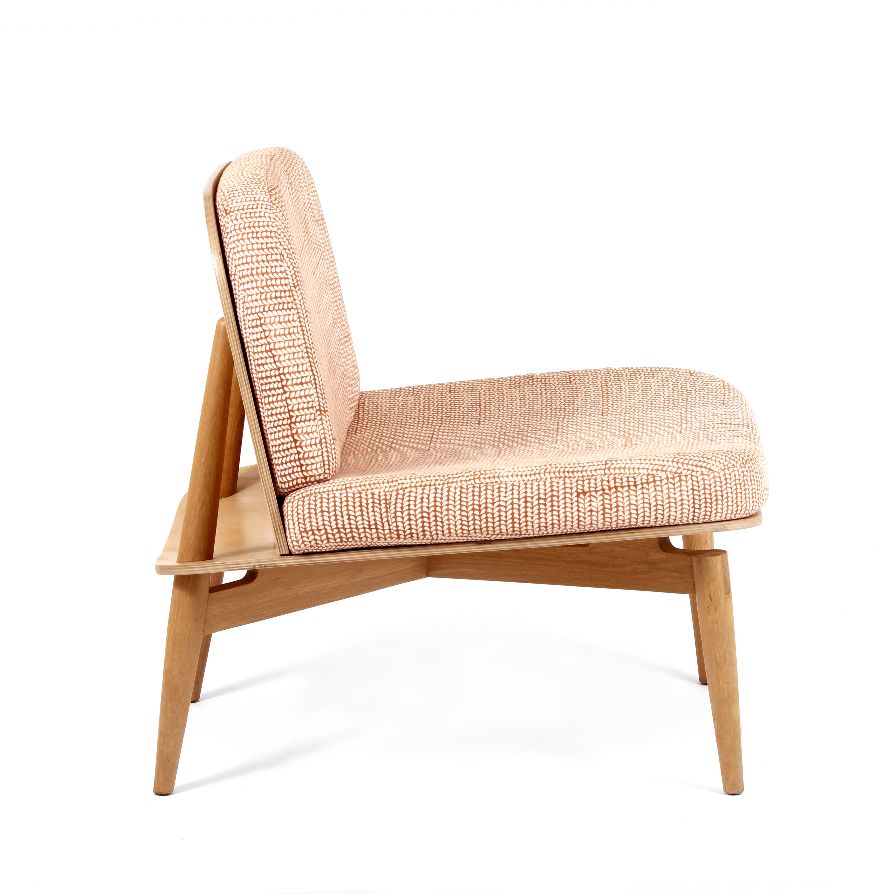 Shelf Single Seater Chair - I MEAN DESIGN