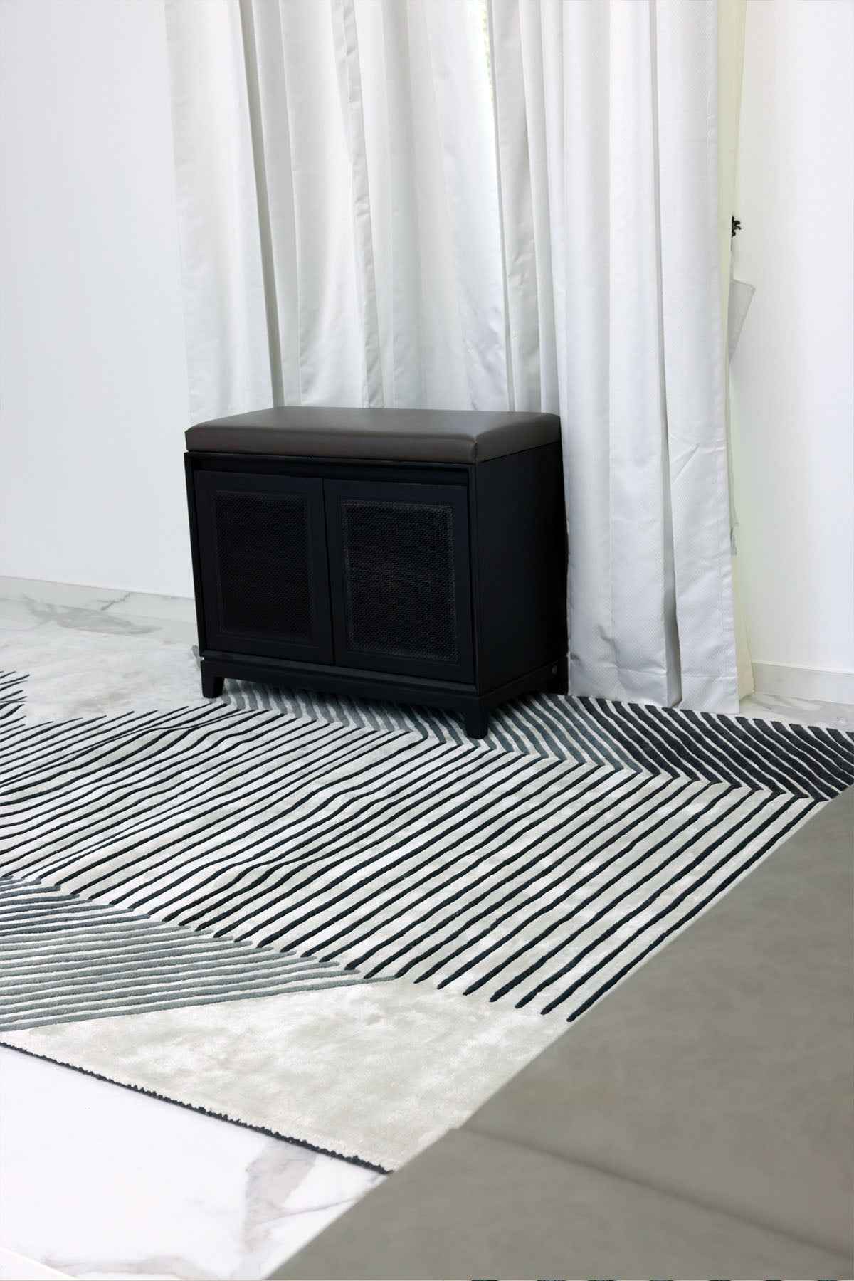 Aisle Multicolour Wool Viscose 6x9 feet Rectangle Rug