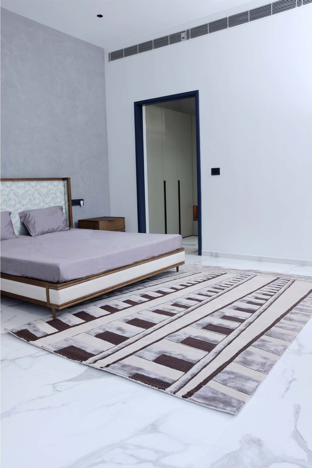 Orb Multicolour Wool Viscose 6x9 feet Rectangle Rug - I MEAN DESIGN