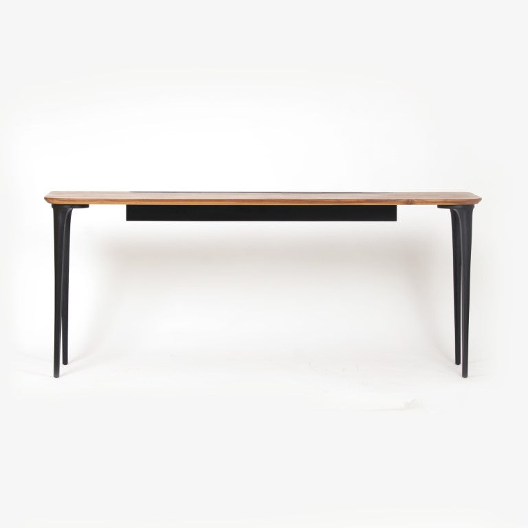 Tip Toe Desk