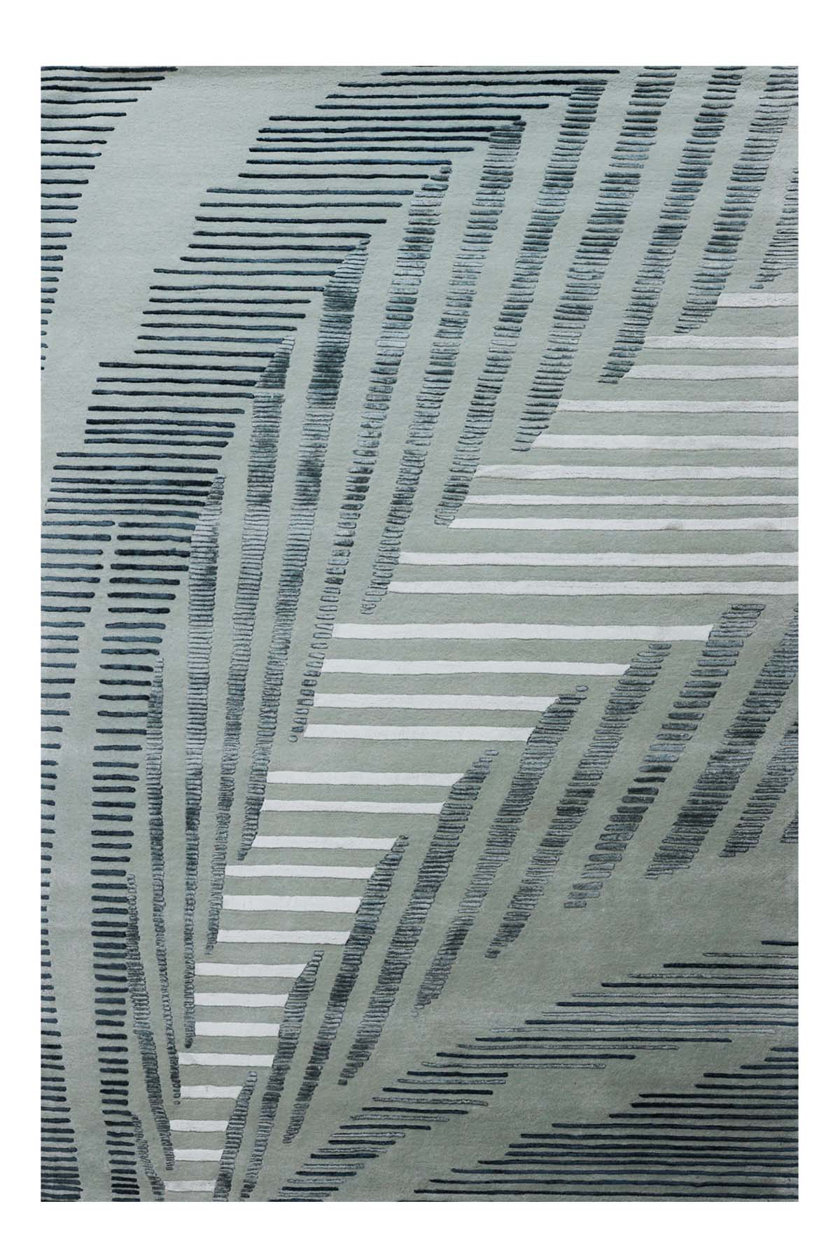 Skew Multicolour Wool Viscose 6x9 feet Rectangle Rug - I MEAN DESIGN