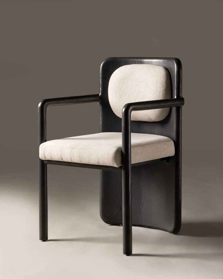 Dhaal Chair