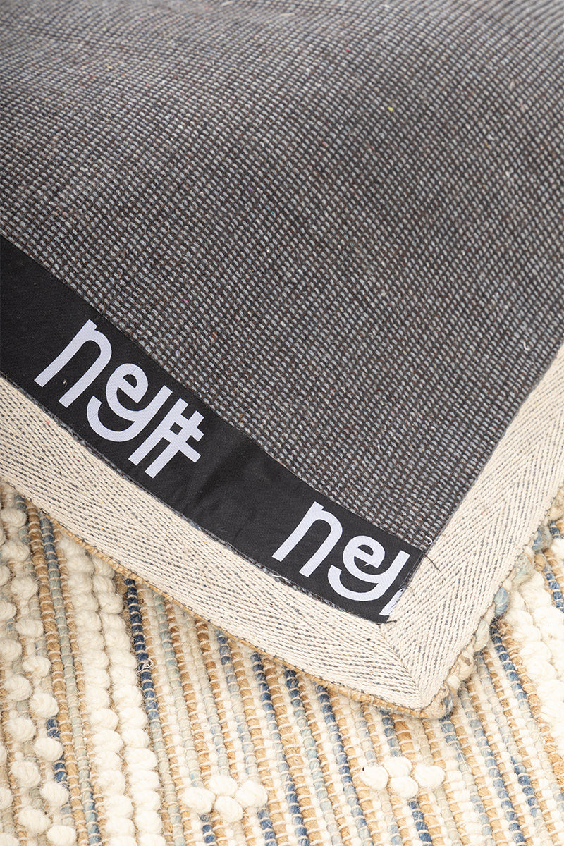 Tribal Natural Grey Wool 5x8 feet Rectangle Rug