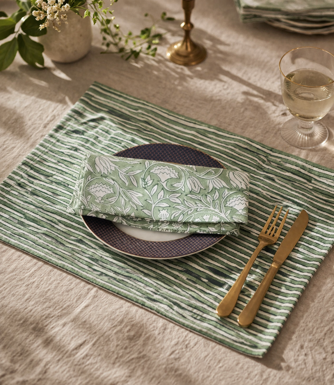 Verdant Loom Table Set