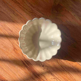 White Daisy ceramic flower bowl with scalloped petal design by Madam Jan.