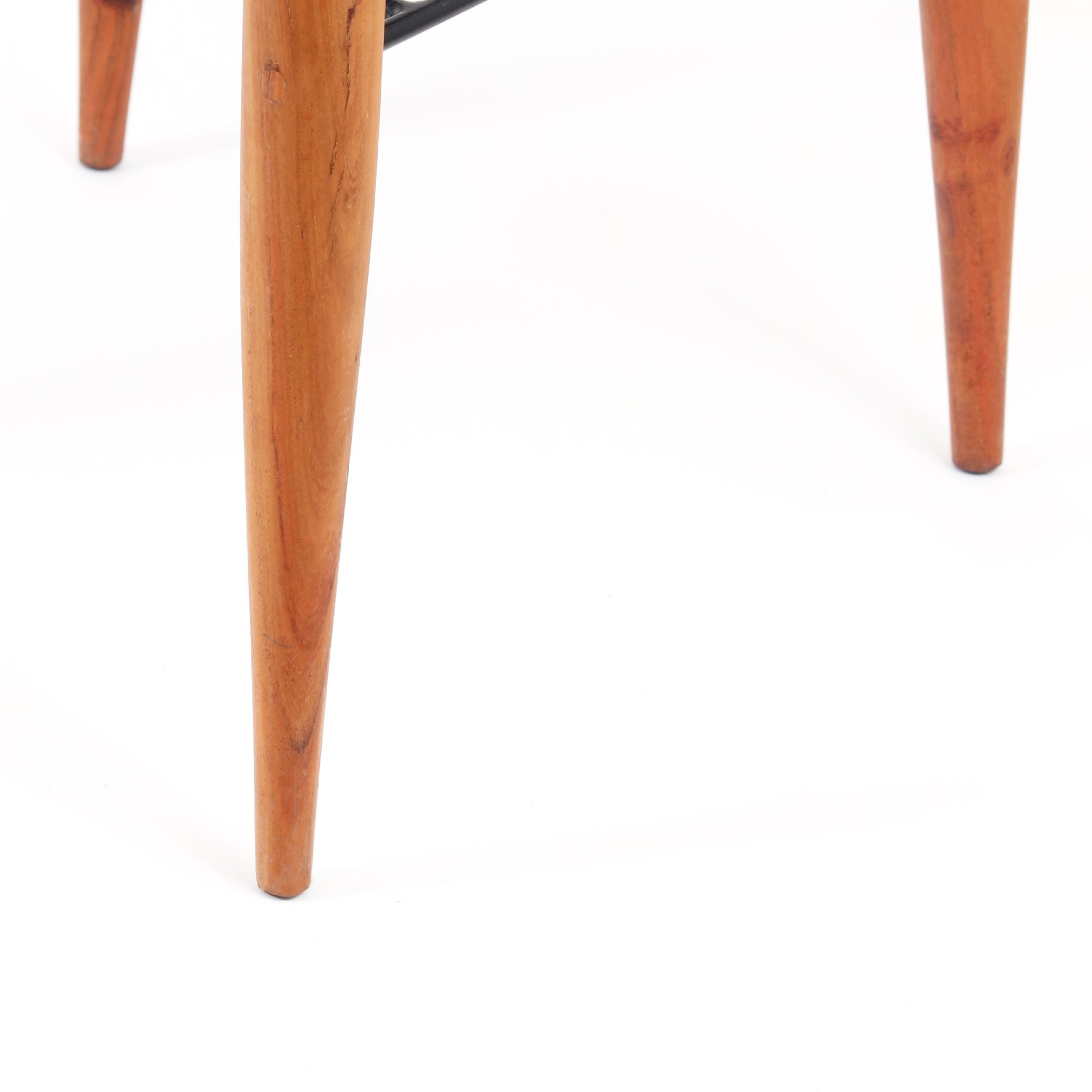 Wrap Bar Stool