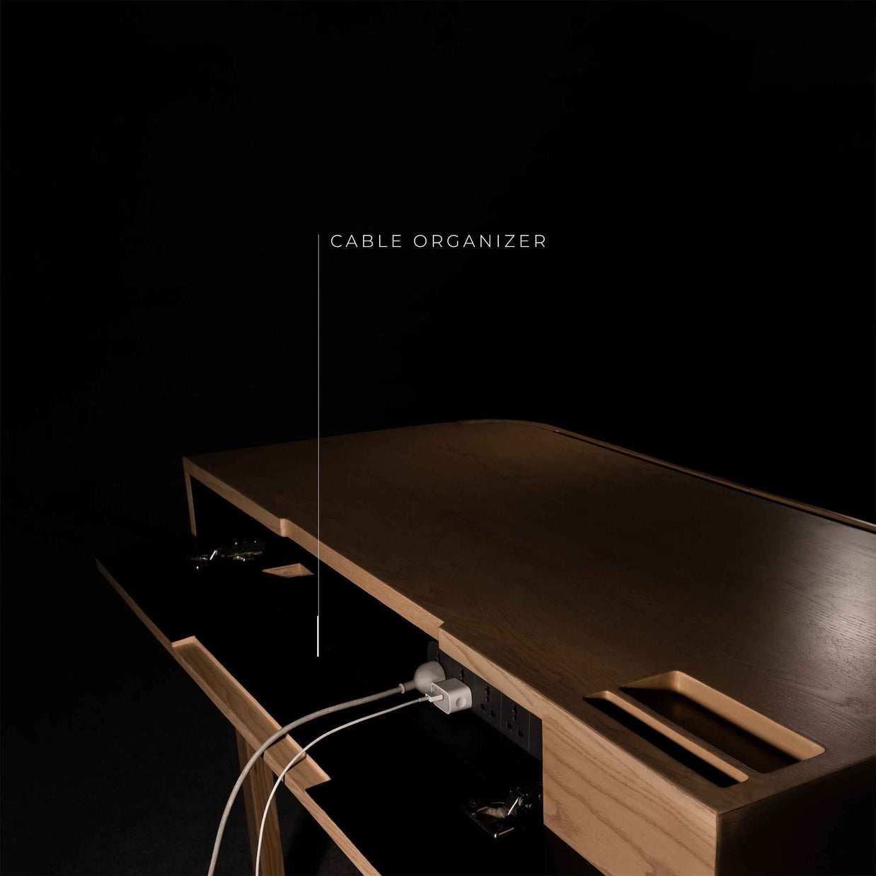 Flow Lite Work Table - Main - I MEAN DESIGN
